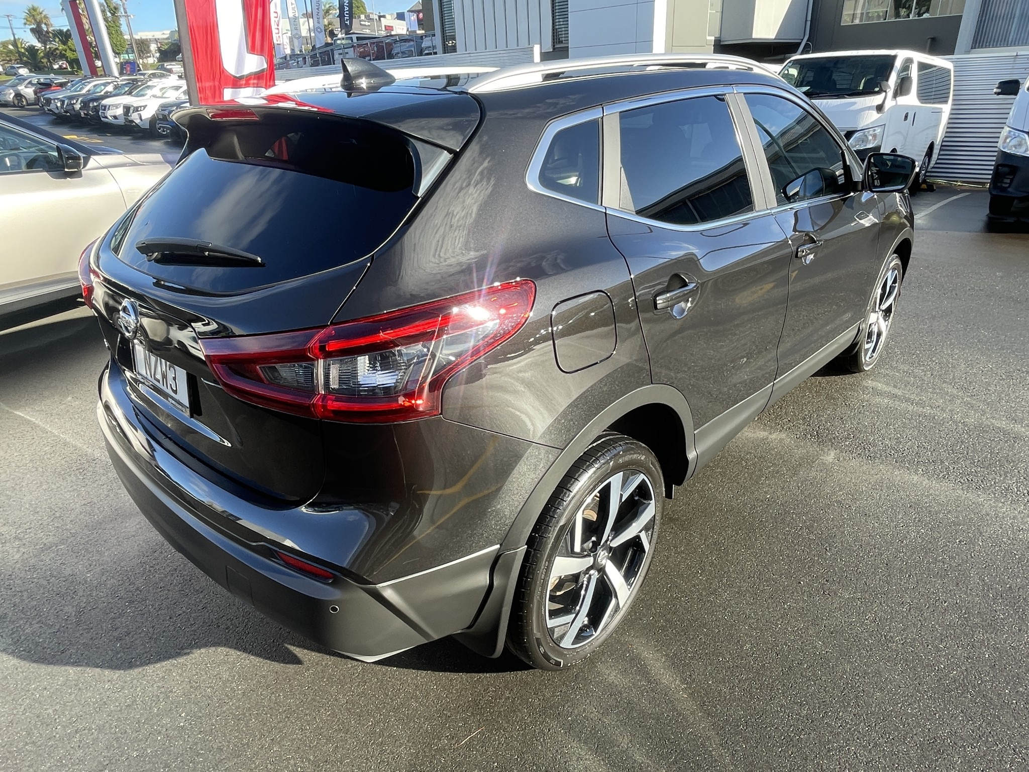 2022 Nissan Qashqai | TI 2.0P | 23648 | 6