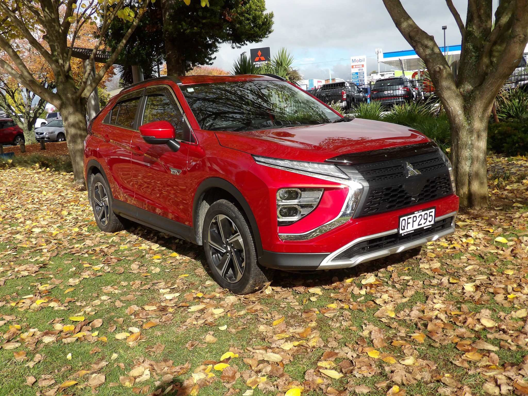 2023 Mitsubishi Eclipse Cross | XLS PHEV/4WD/AT AUTO AWD PETROL PLUG IN HYBRID | 23669 | 1