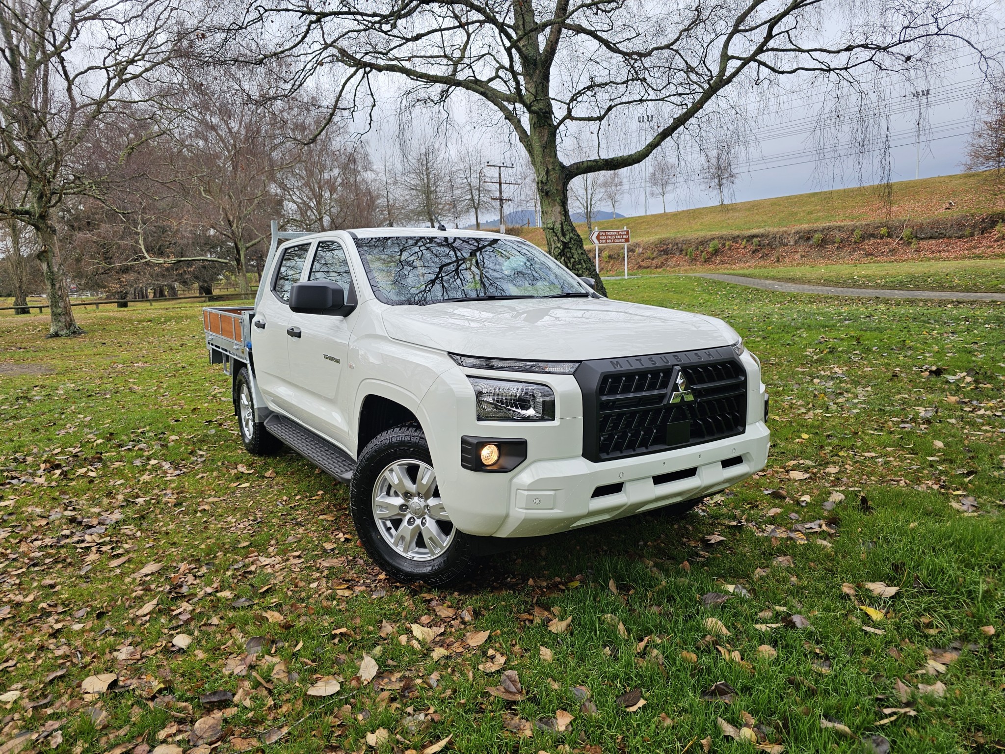 2024 Mitsubishi Triton | DC C GLX 4WD 6AT 2.4 | 23809 | 1