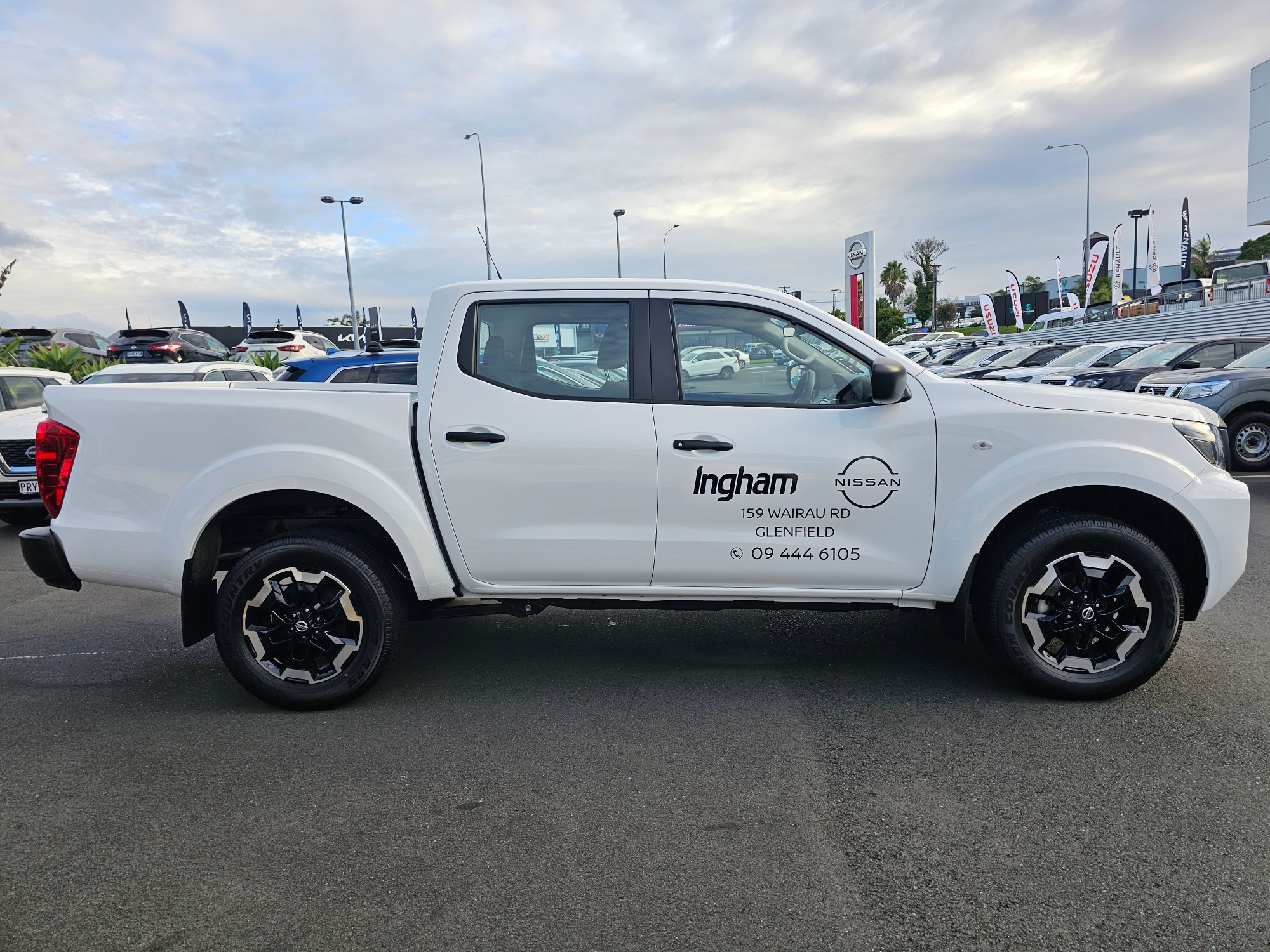 2024 Nissan Navara | SL-X 2WD AUTO | 23859 | 5