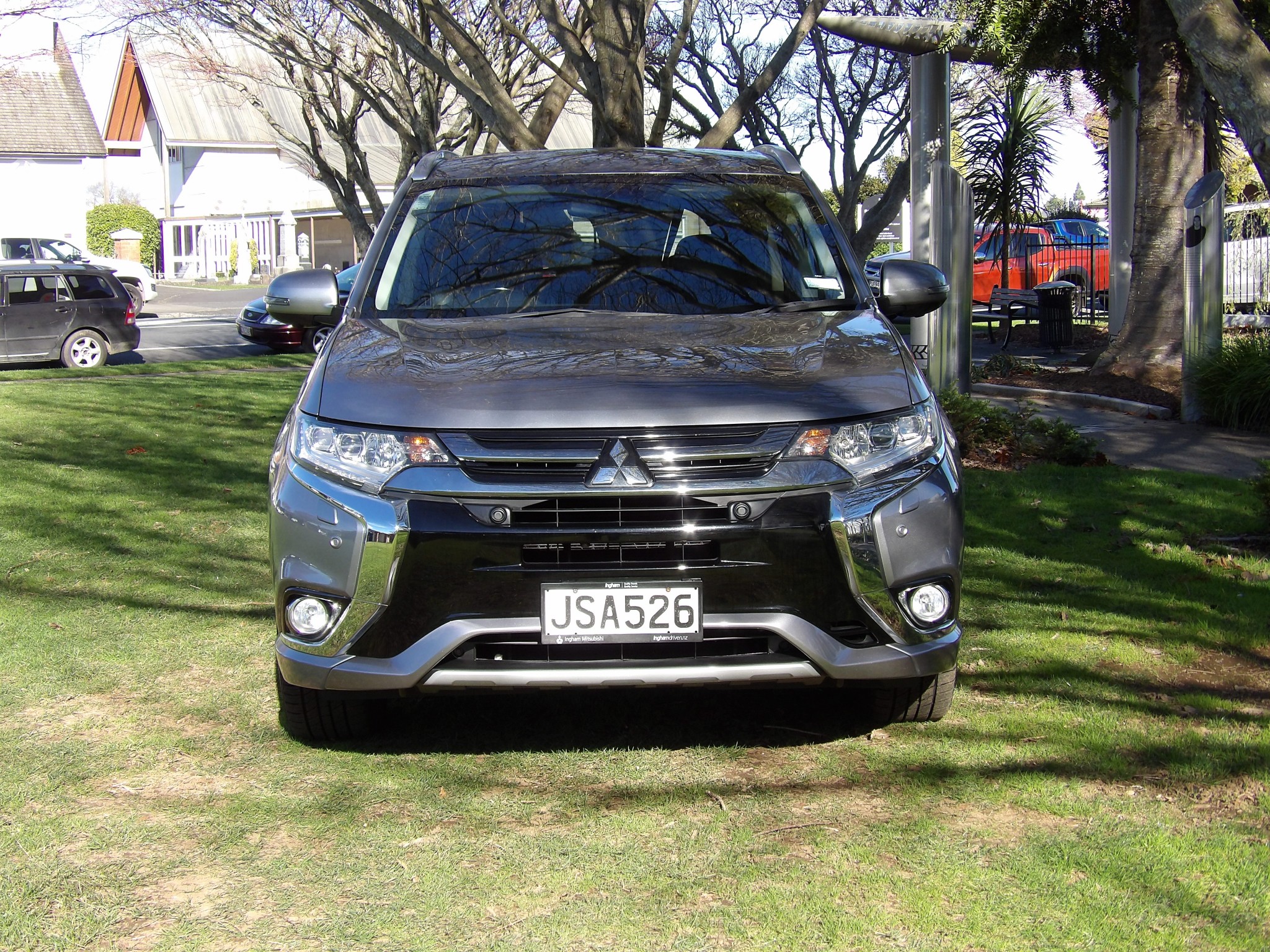 2016 Mitsubishi Outlander | VRX 2.0PHEV/4WD/1AT AUTO 5 SEAT PLUG IN HYBRID | 23979 | 2