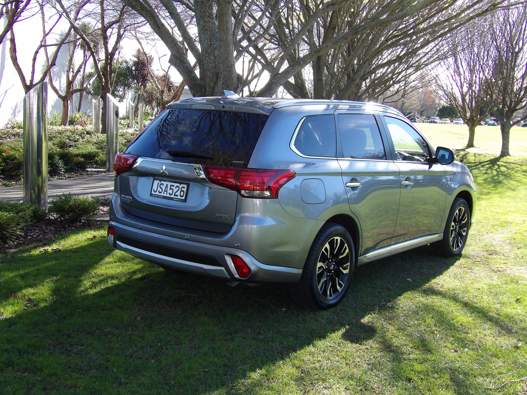 2016 Mitsubishi Outlander | VRX 2.0PHEV/4WD/1AT AUTO 5 SEAT PLUG IN HYBRID | 23979 | 4