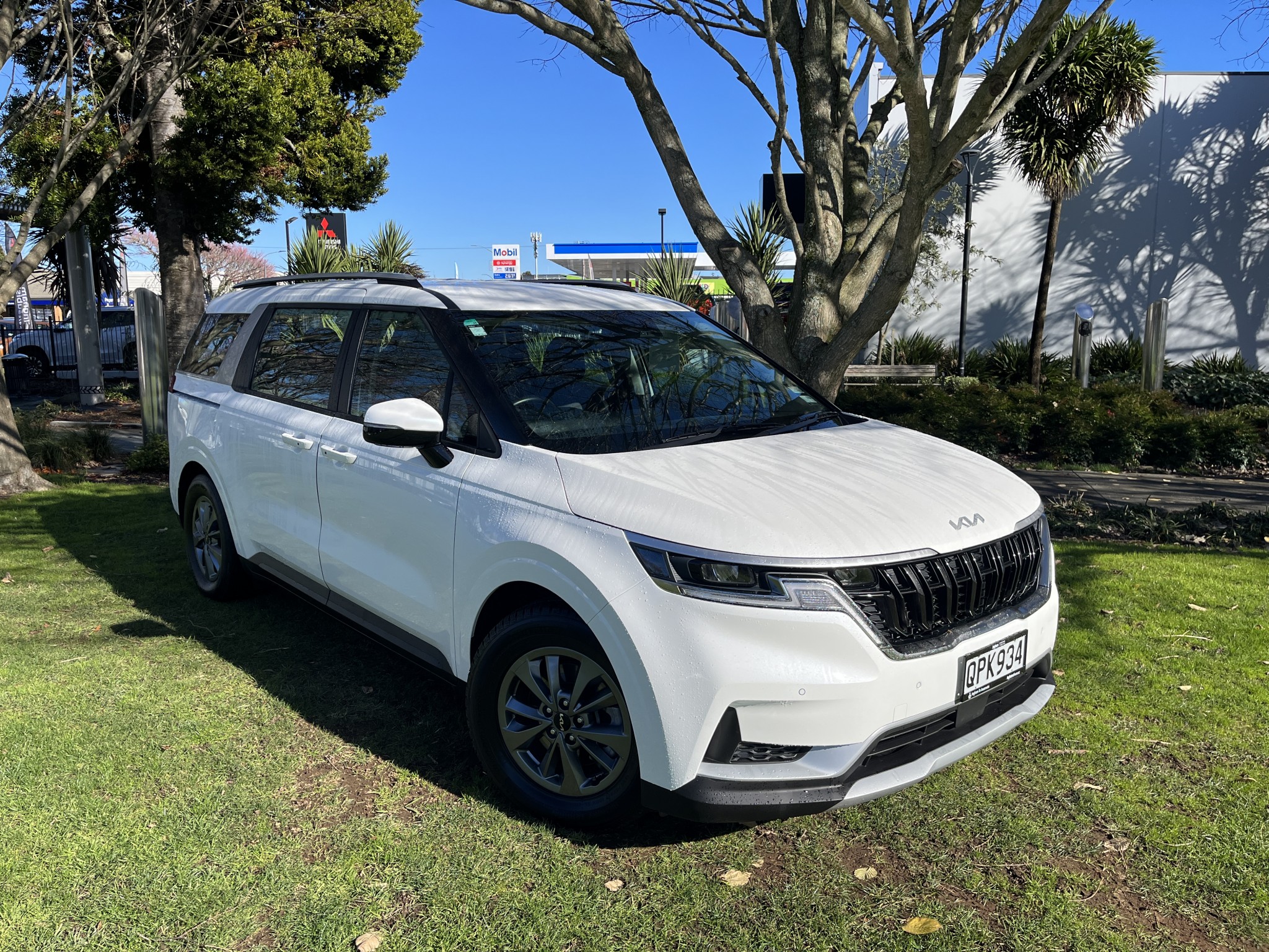 Kia Carnival 2022 | 2022 Kia Carnival Ex 2.2Dt/8At DIESEL AUTO 8 SEAT