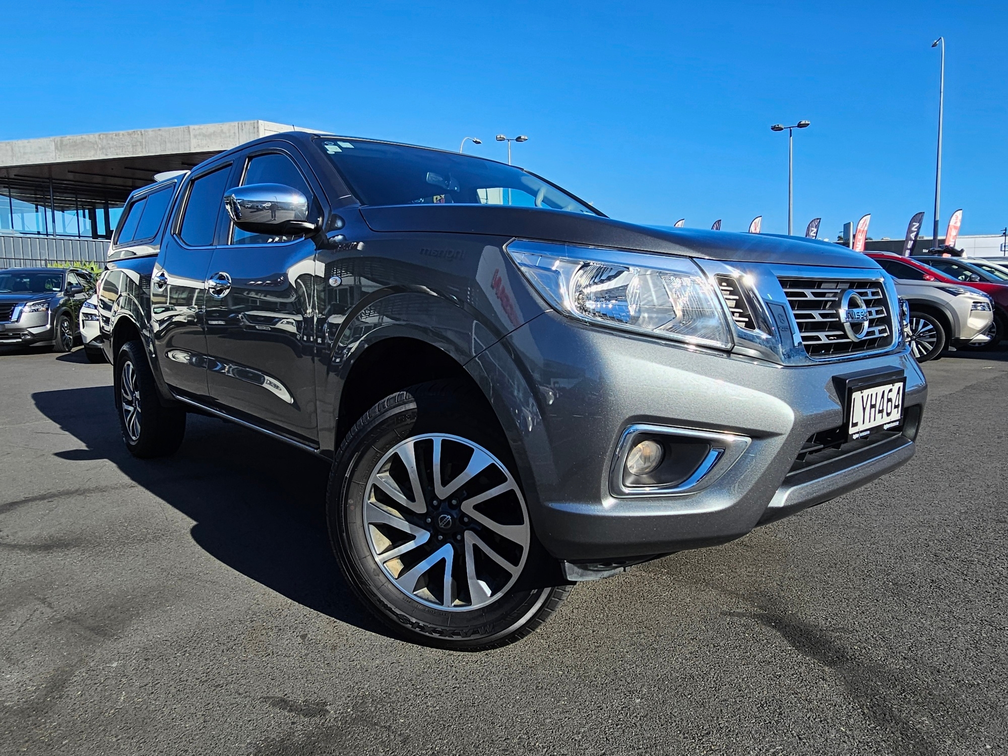 2019 Nissan Navara | RX 2.3D/6MT/UT/4DR/5 | 24117 | 4