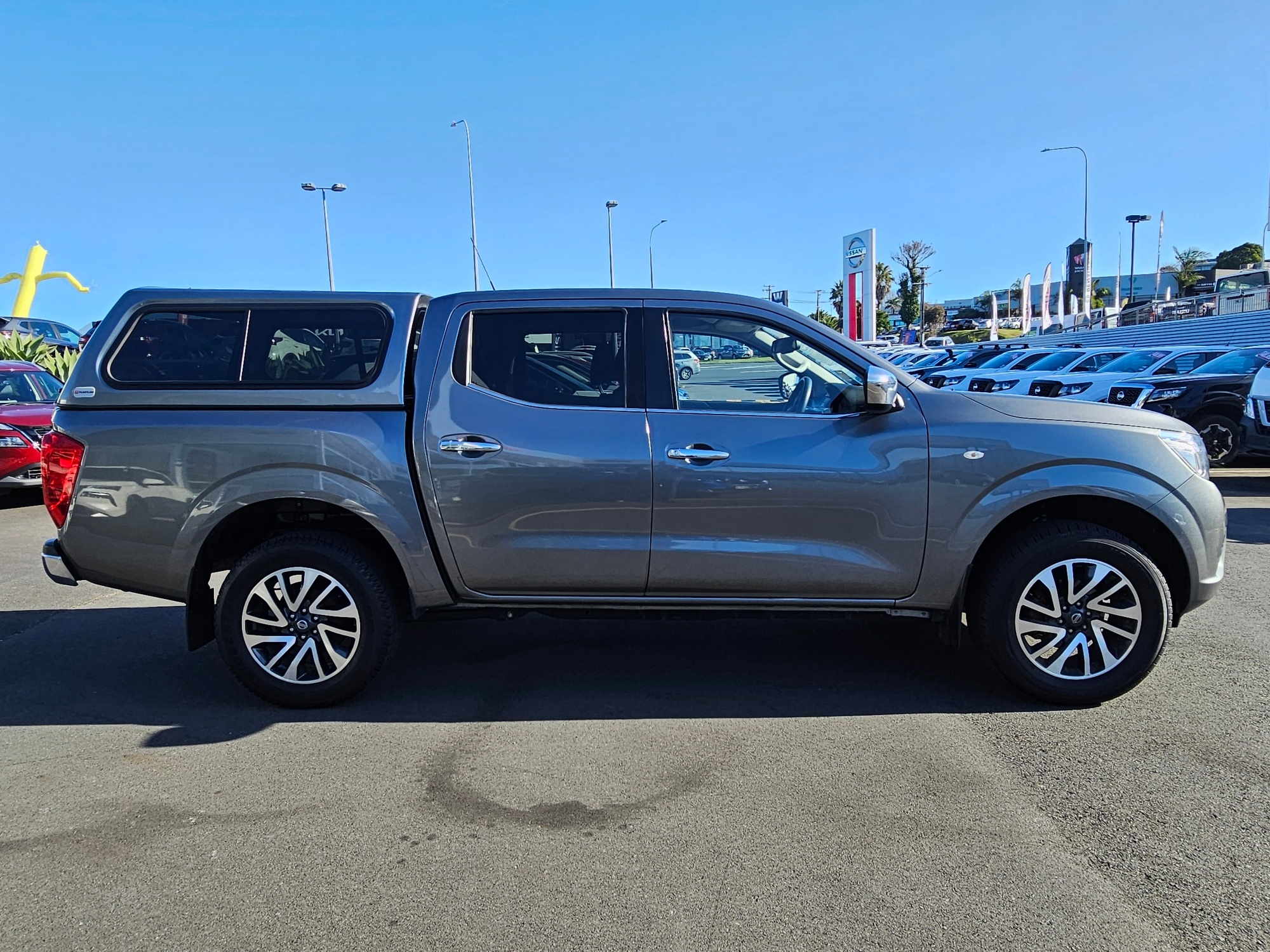 2019 Nissan Navara | RX 2.3D/6MT/UT/4DR/5 | 24117 | 5