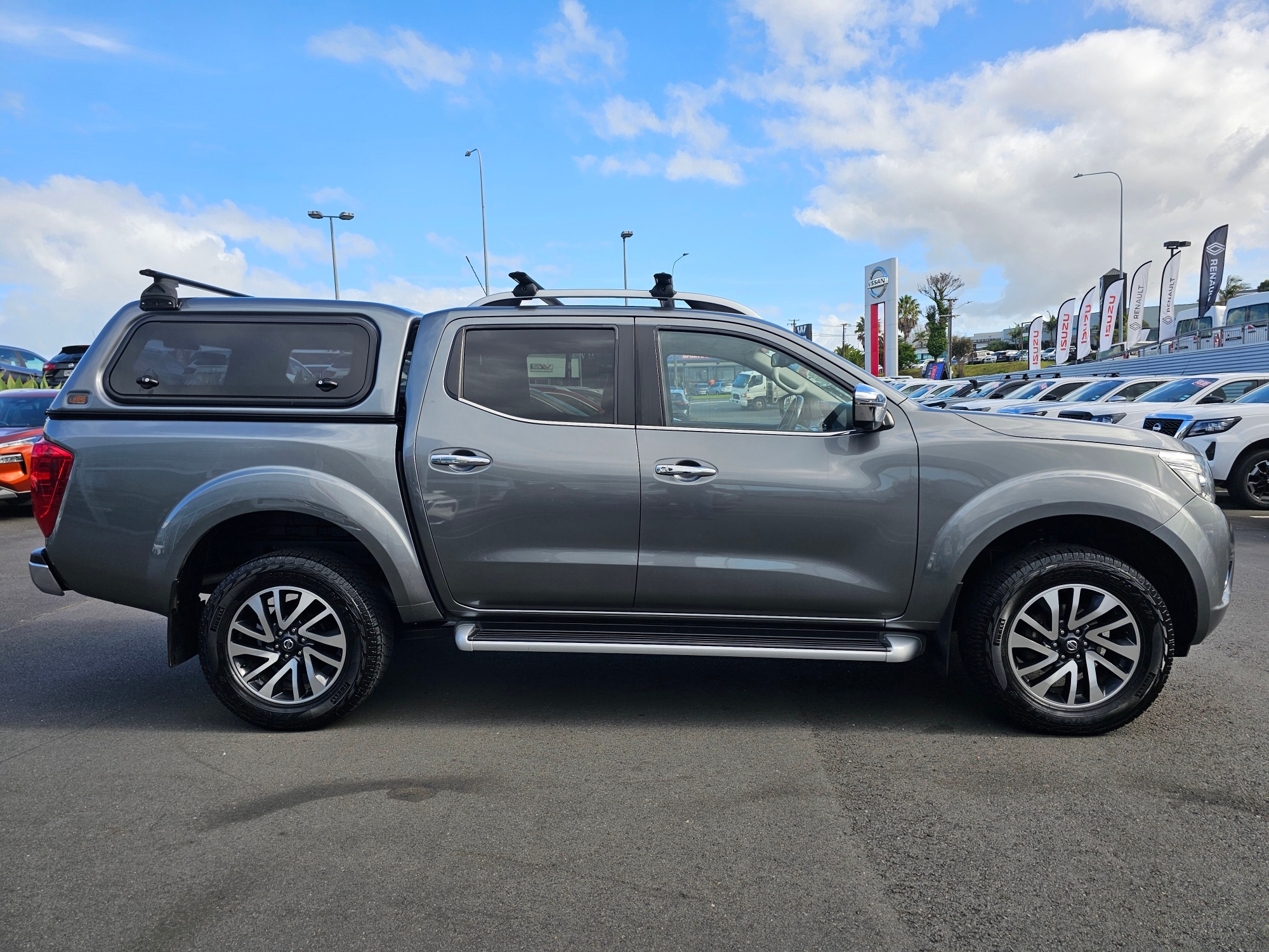 2019 Nissan Navara | ST-X 2.3D/4WD | 24193 | 5