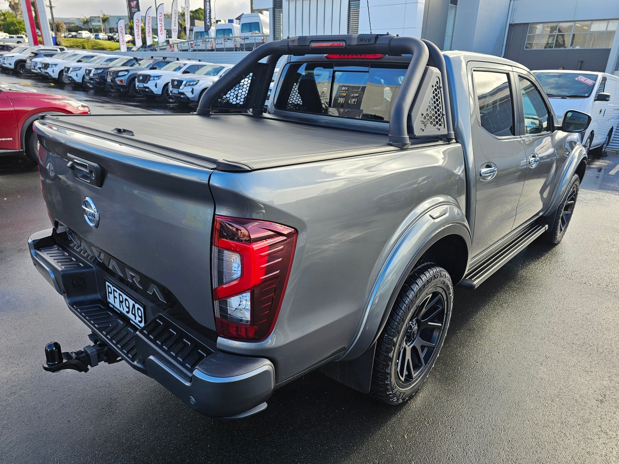 2022 Nissan Navara | ST STORM EDITION 2.3D/4WD/6MT | 24194 | 6