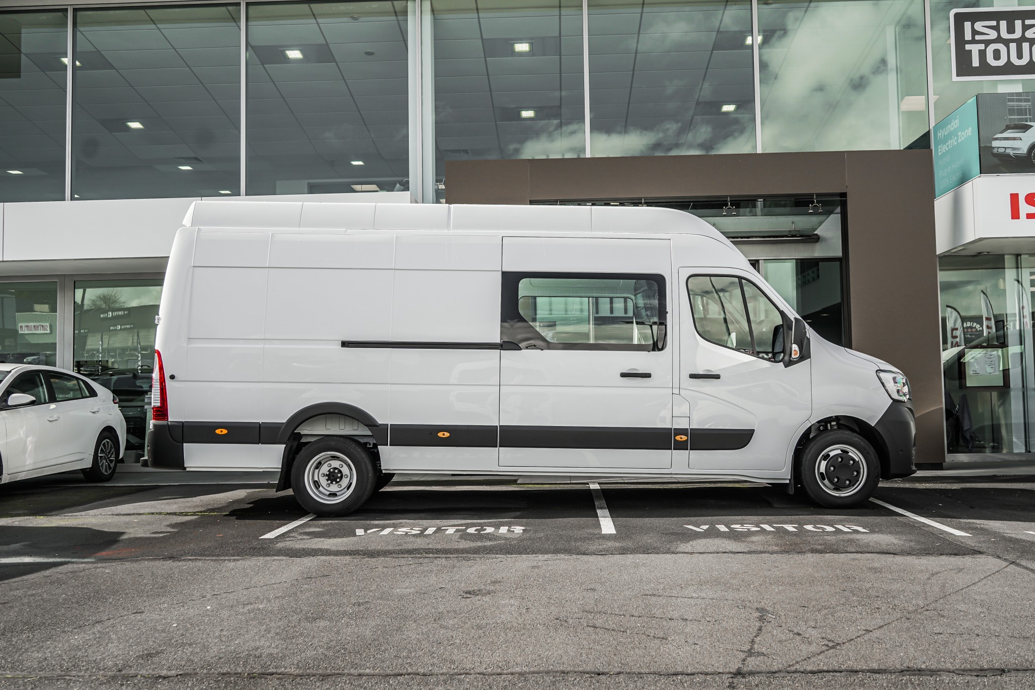 2024 Renault Master | ELWB L4H3 | 24196 | 2