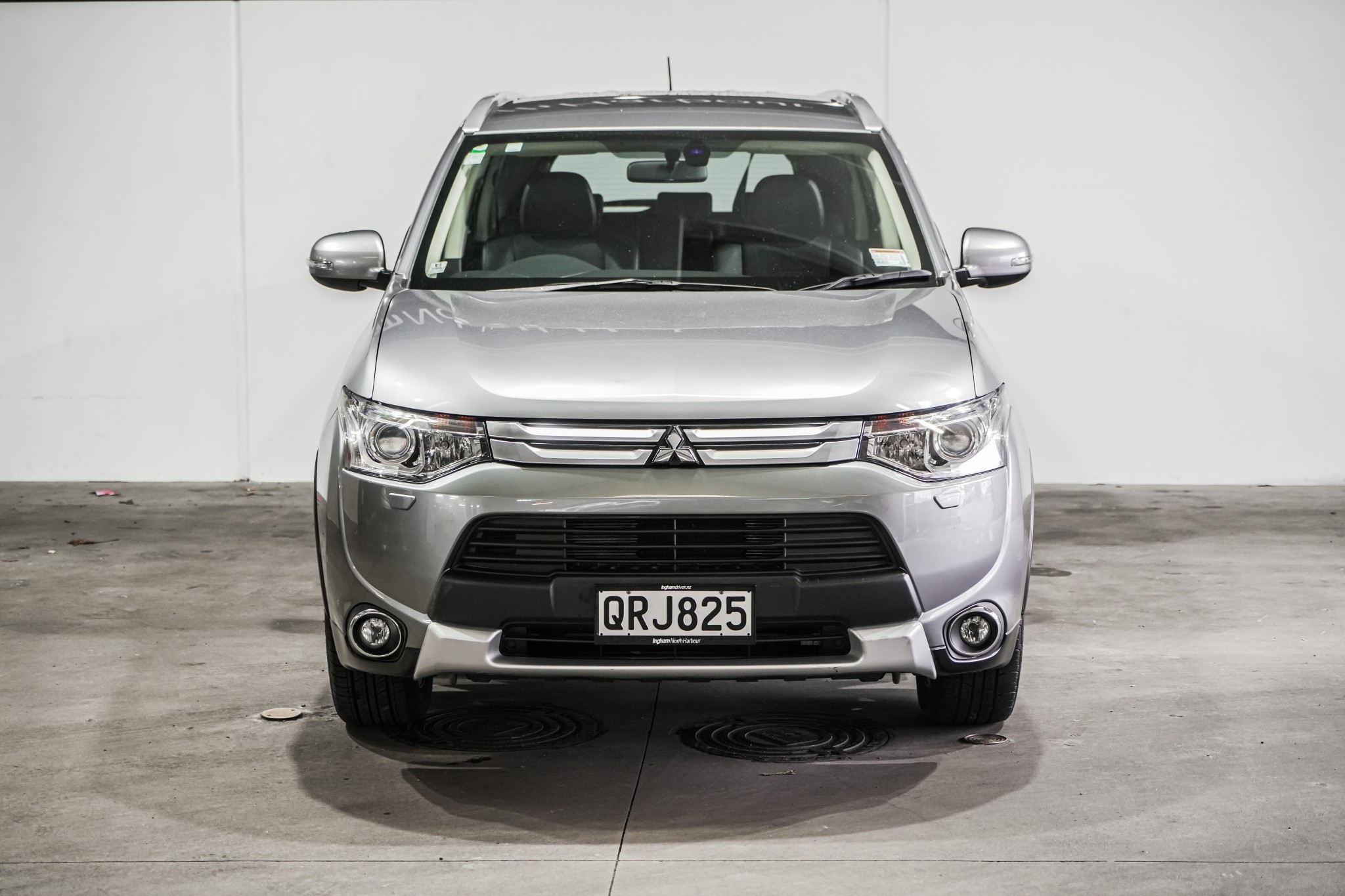 2015 Mitsubishi Outlander | VRX 2.4P/4WD/CVT/SW | 24207 | 5