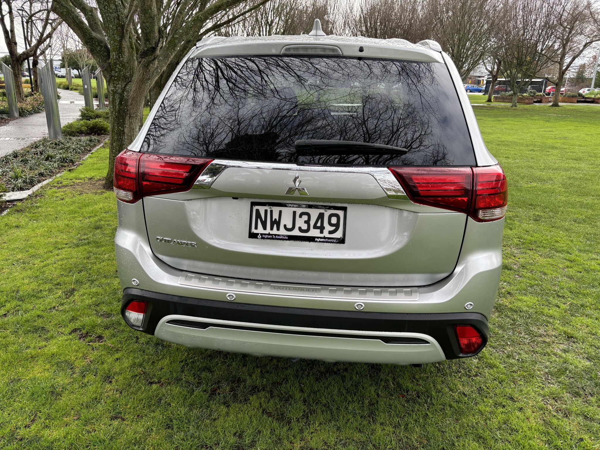 2021 Mitsubishi Outlander | LS 2.4P/CVT 2WD AUTO 7 SEAT PETROL SUV | 24238 | 6