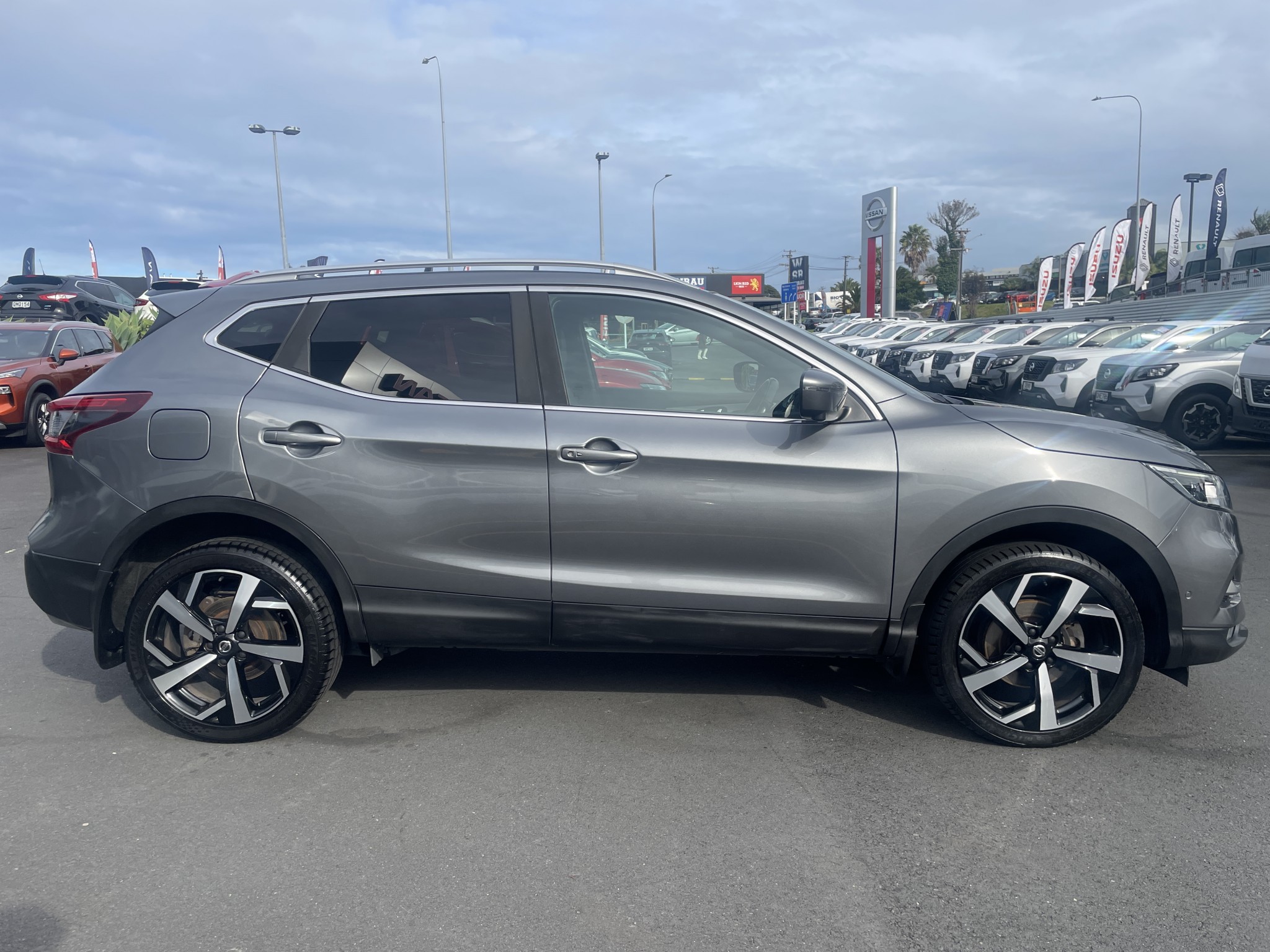 2019 Nissan Qashqai | TI 2.0P | 24273 | 5