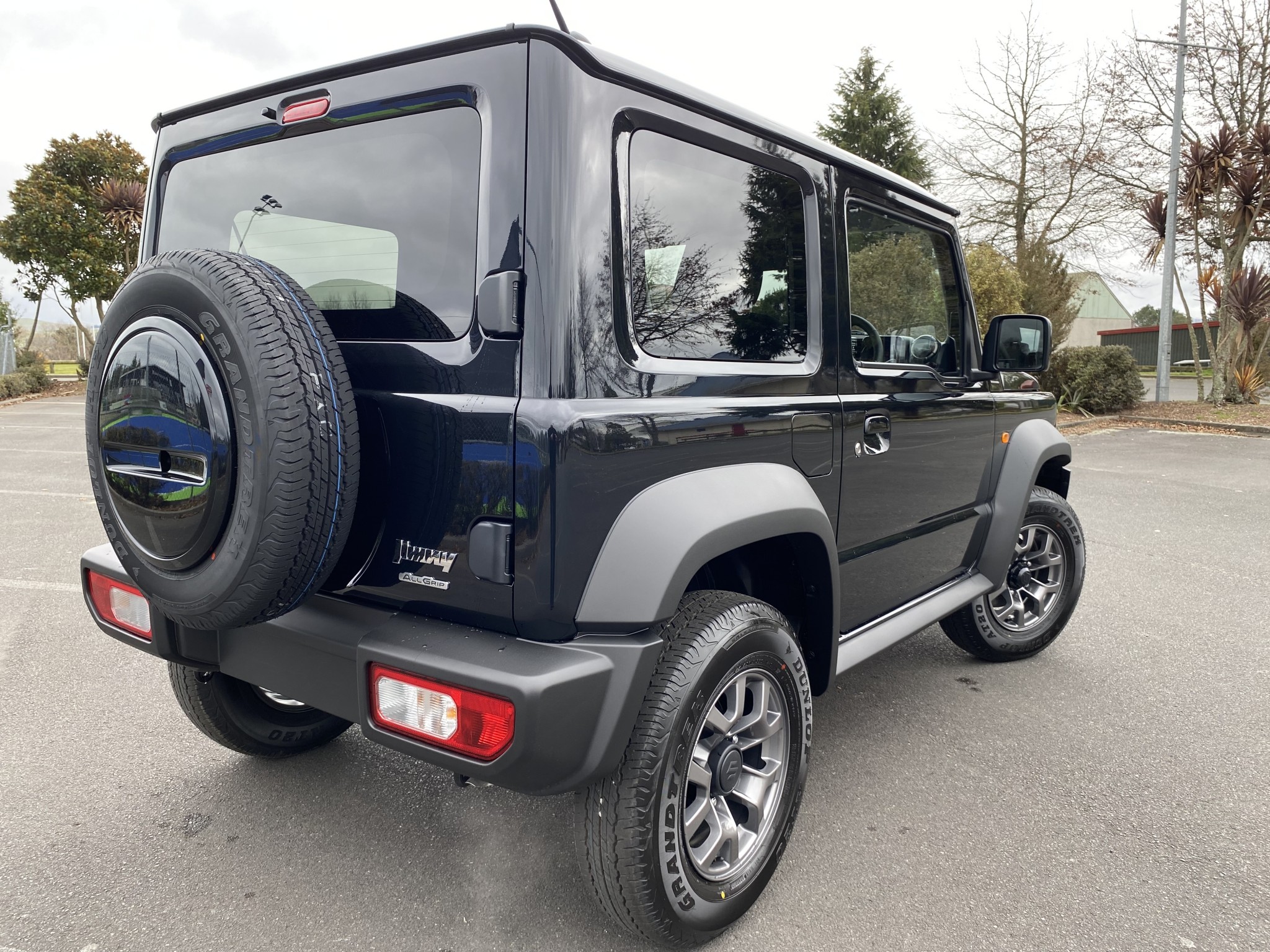 2024 Suzuki Jimny | SIERRA 1.5P/4WD/5MT | 24371 | 7