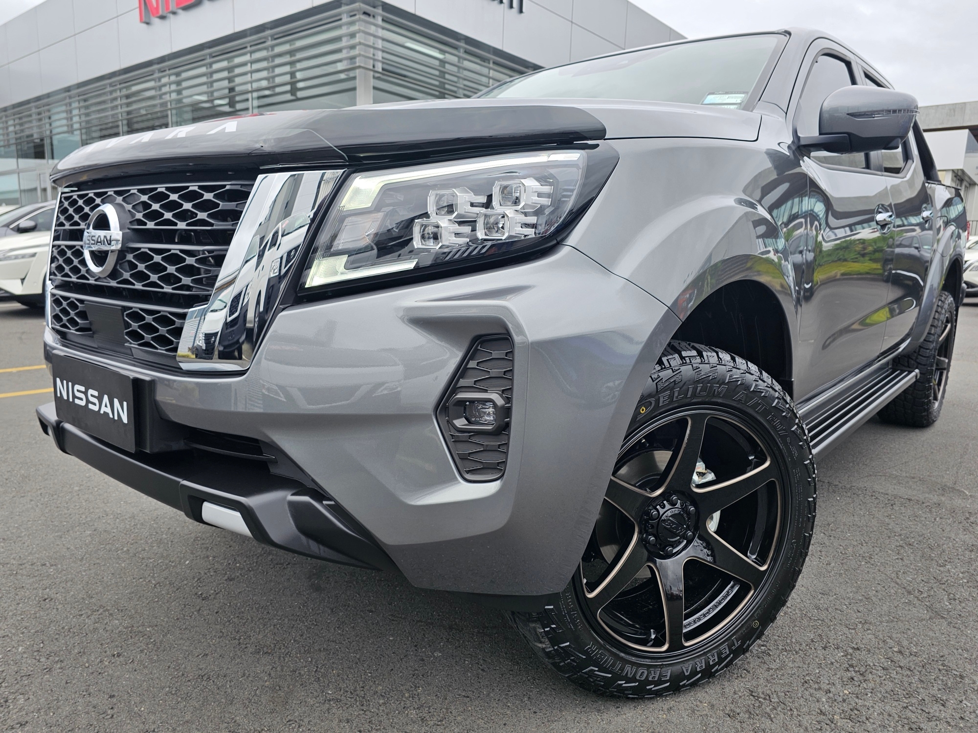 2024 Nissan Navara | TITANIUM 4WD | 24399 | 2