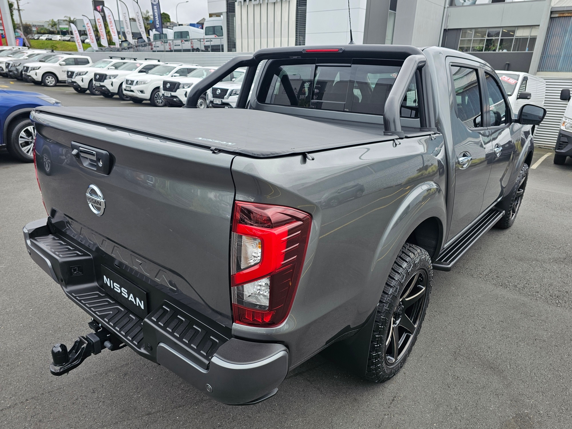 2024 Nissan Navara | TITANIUM 4WD | 24399 | 7