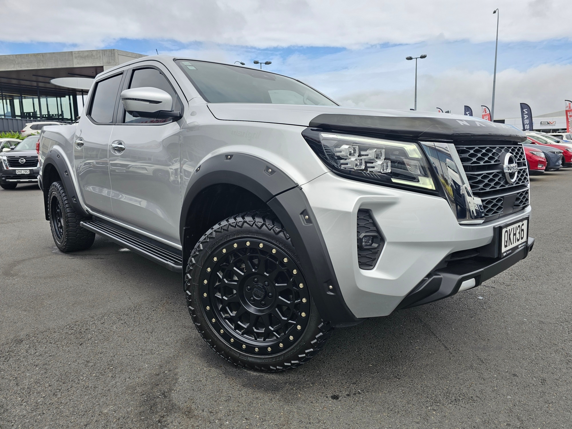 2024 Nissan Navara | ST-X i-SPORT 4WD | 24400 | 4