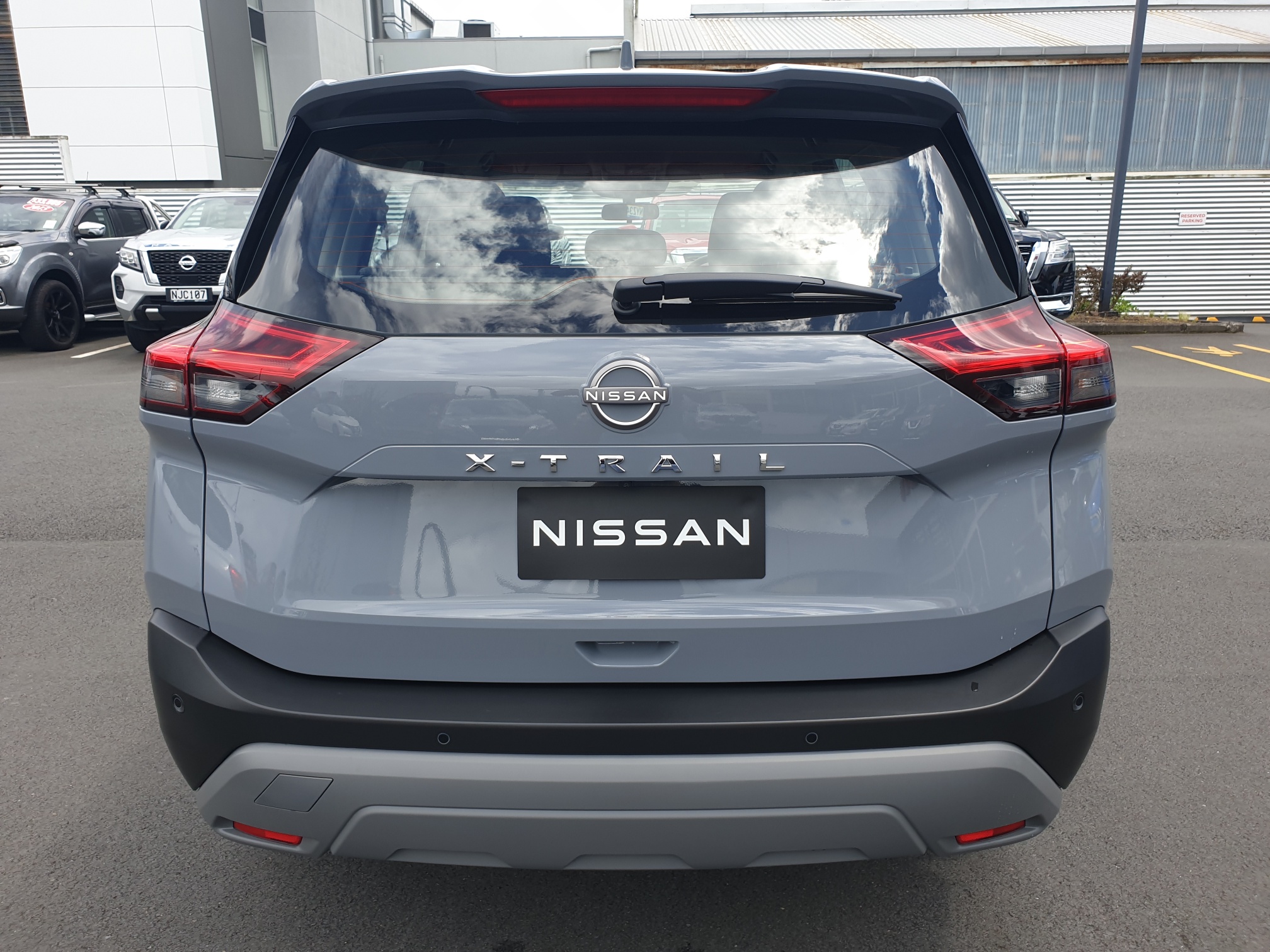 2024 Nissan X-Trail | ST  | 24411 | 7