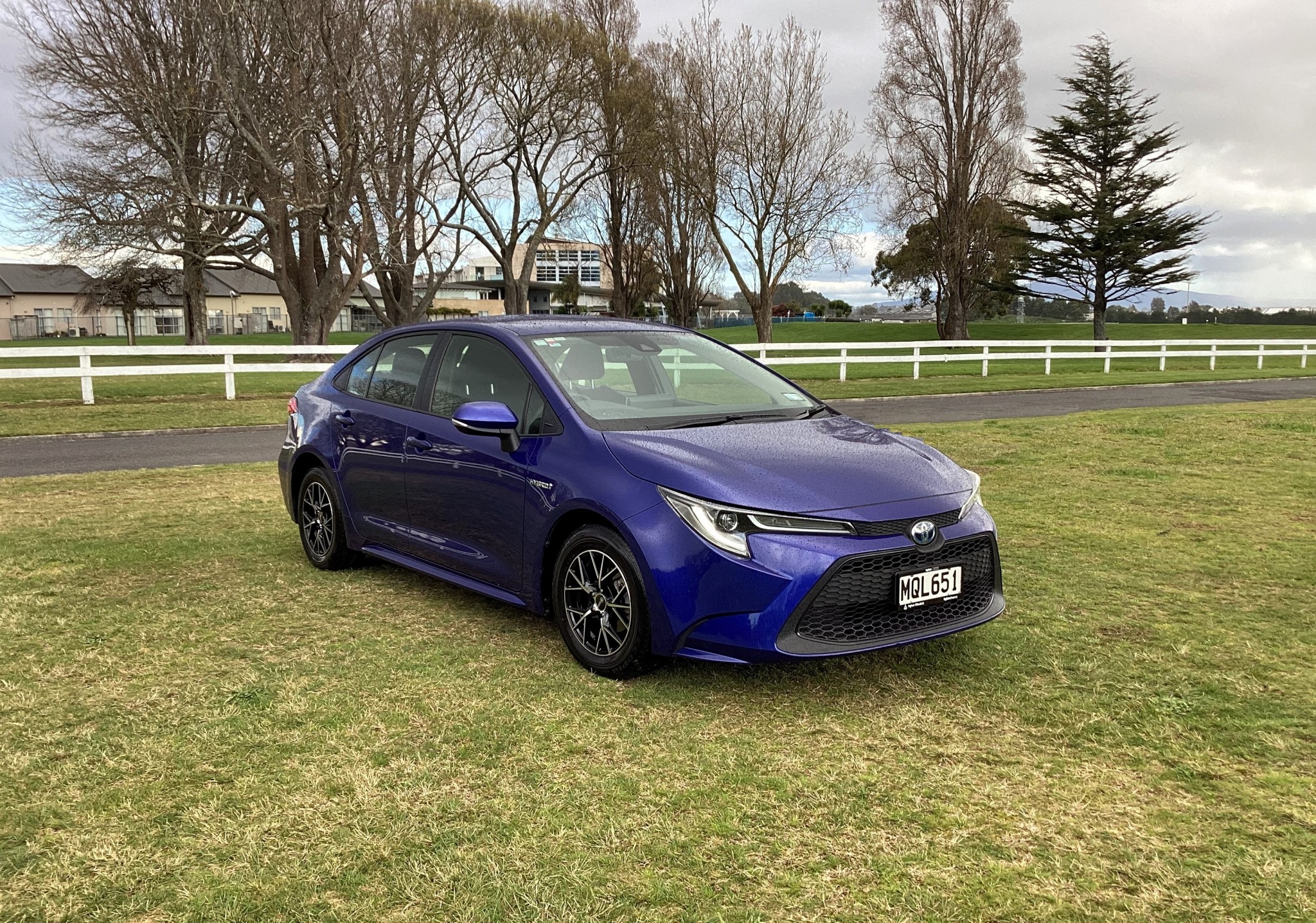 2020 Toyota Corolla | SX, 1.8PL Hybrid, CVT, Sedan. | 24437 | 1