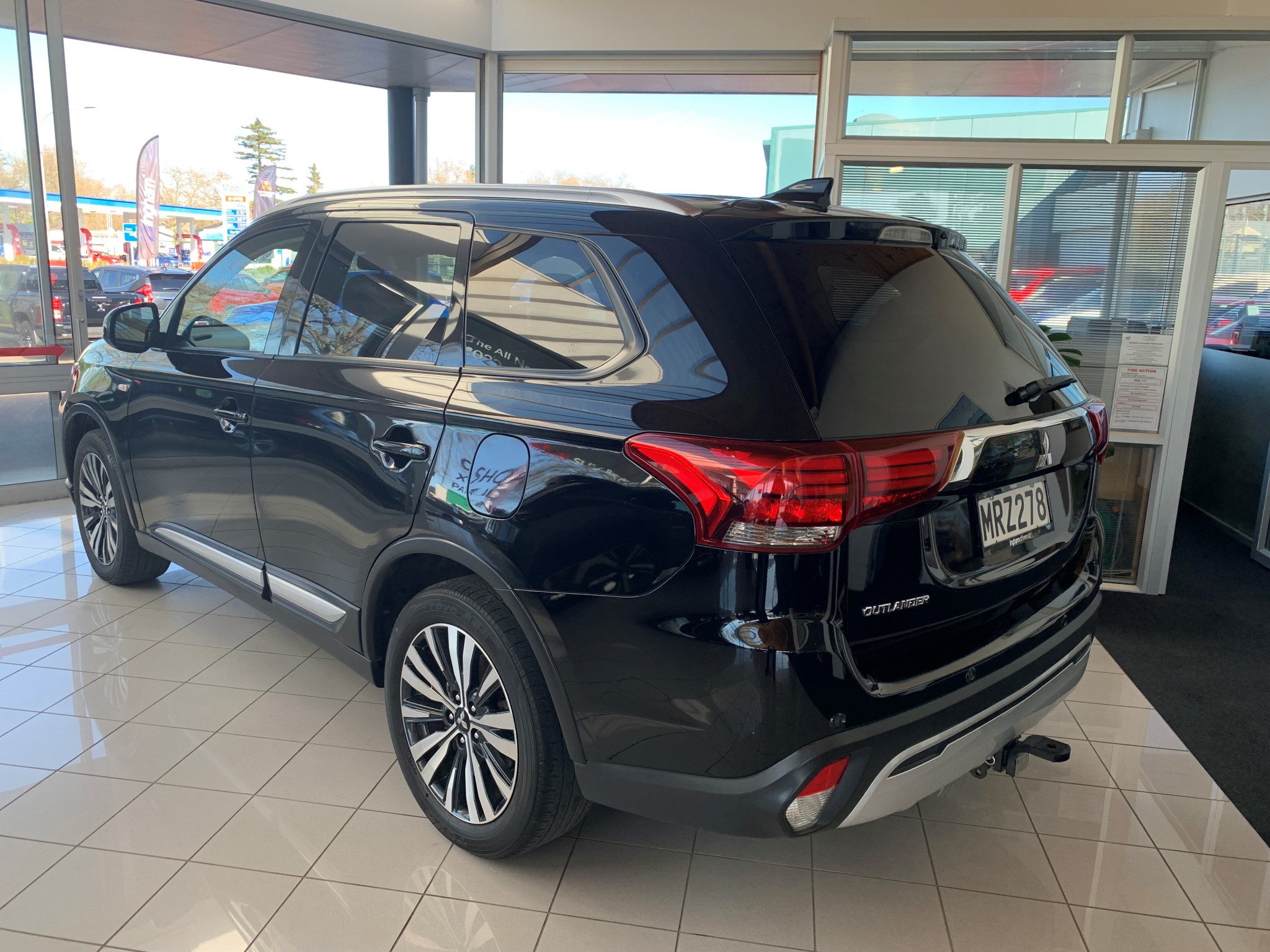 2020 Mitsubishi Outlander | LS 2.4P/CVT | 24526 | 6