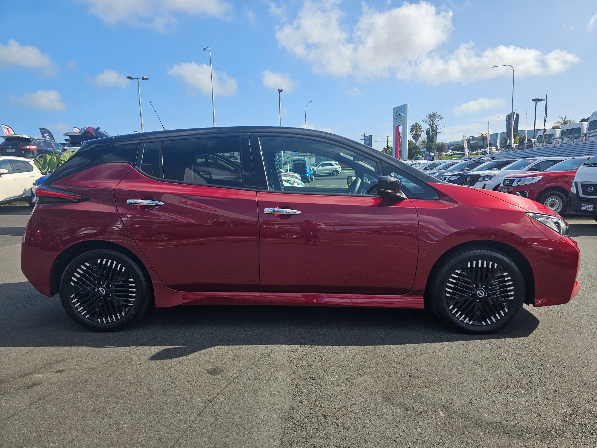 2023 Nissan Leaf | LEAF 39KW | 24529 | 5