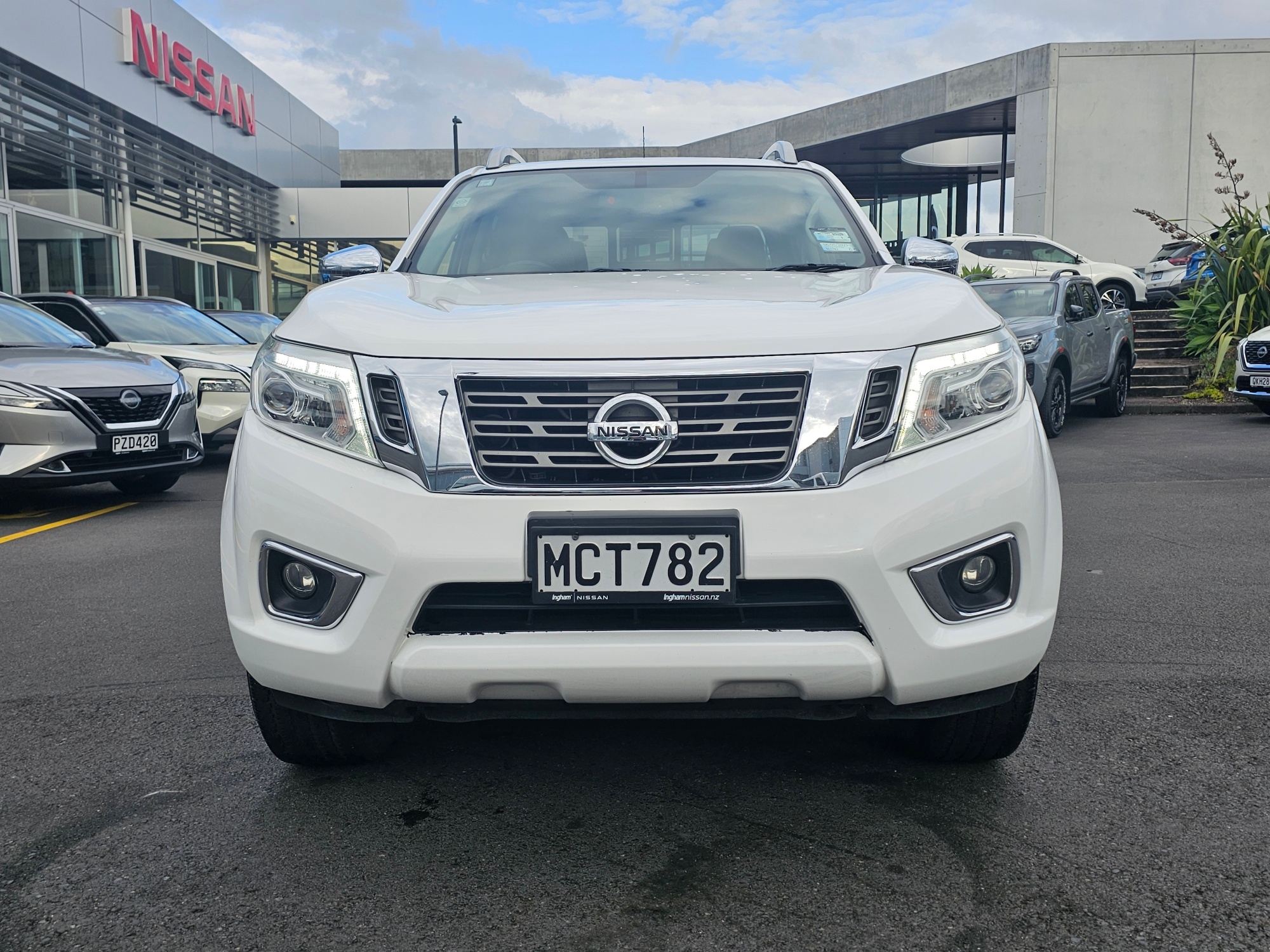 2019 Nissan Navara | ST-X 2WD | 24535 | 3