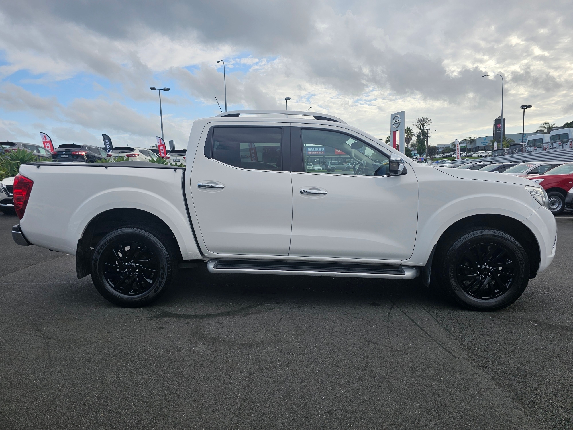 2019 Nissan Navara | ST-X 2WD | 24535 | 5