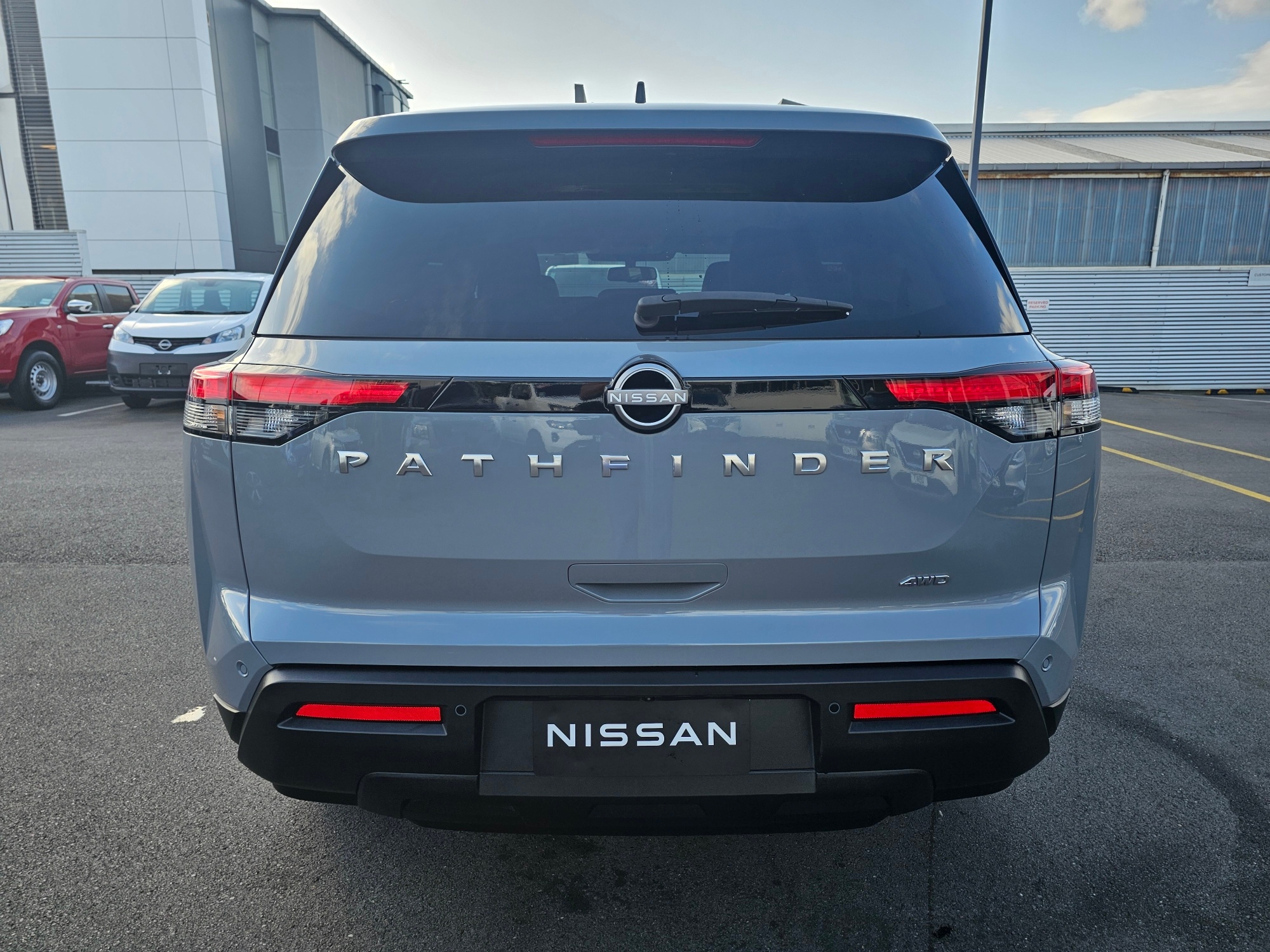 2024 Nissan Pathfinder | Ti 3.5/4WD | 24537 | 6