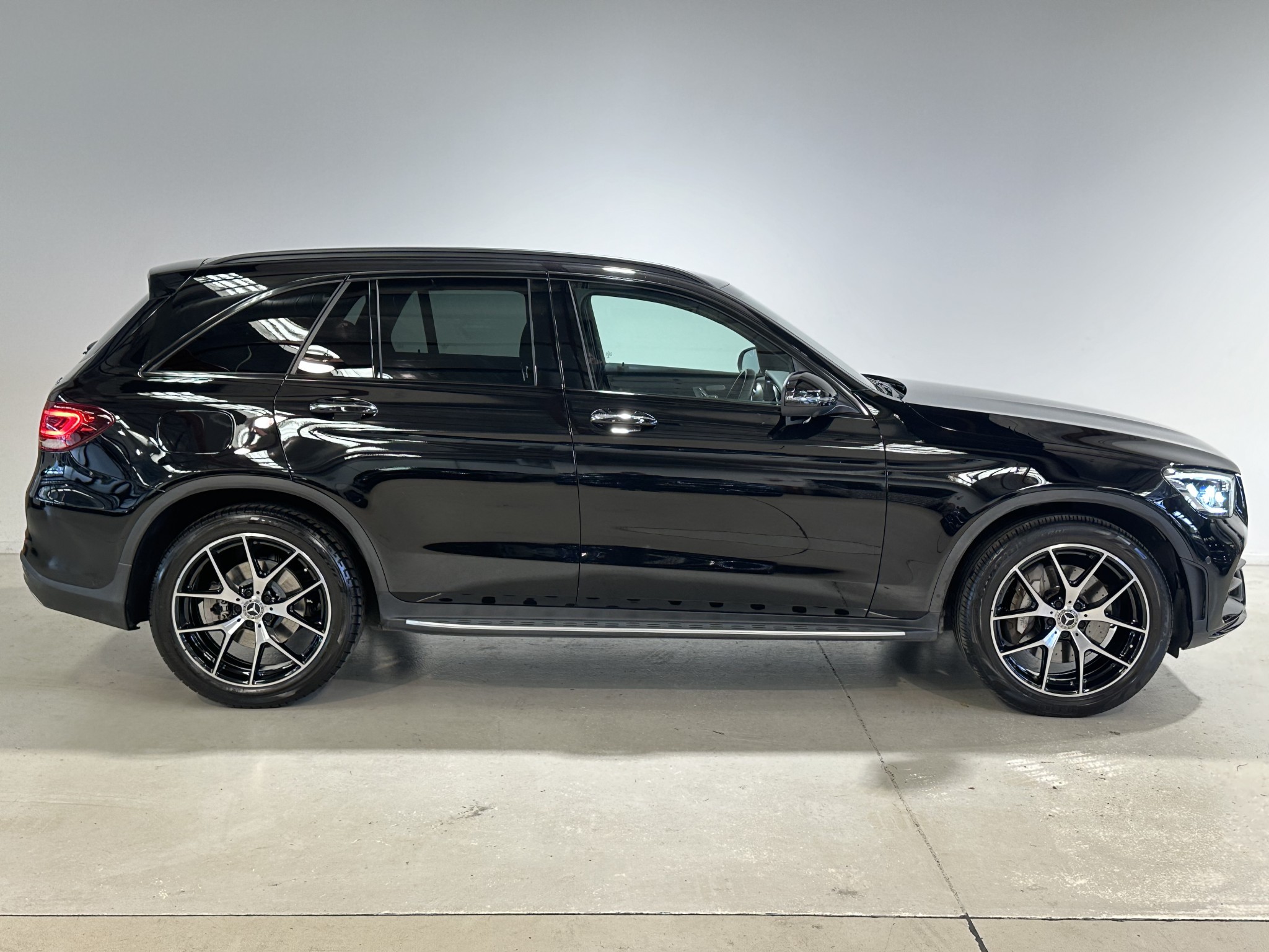 2021 Mercedes-Benz GLC 300 | GLC300 2.0P/4WD/9AT | 24592 | 2