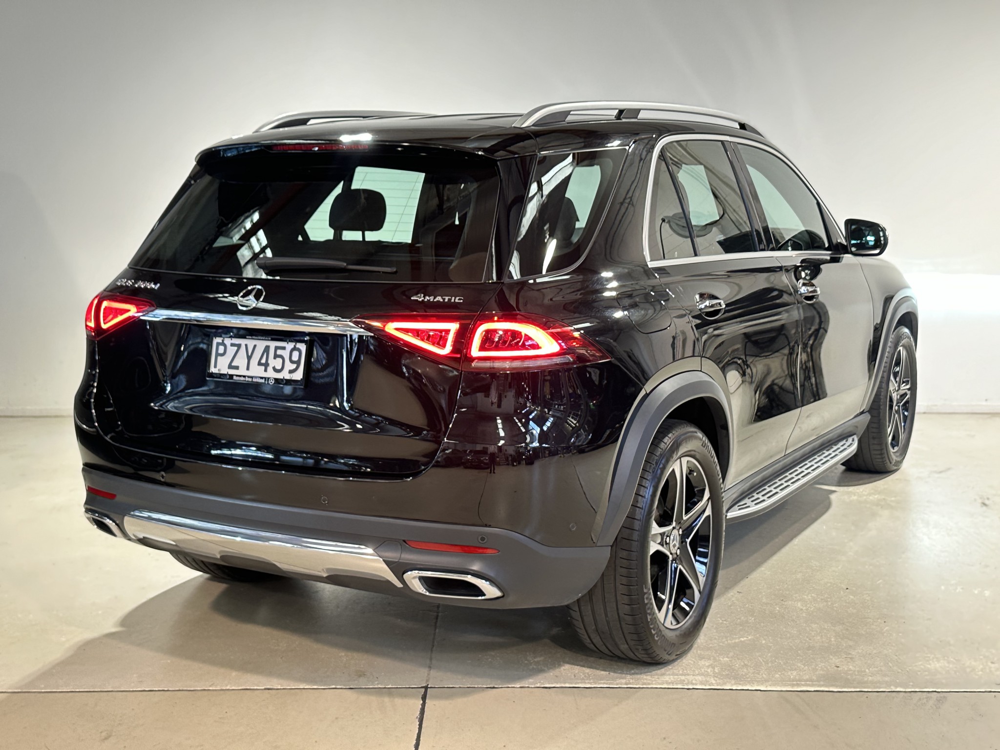 2023 Mercedes-Benz GLE 300 d | GLE300D 2.0DT/4WD/9AT | 24714 | 3