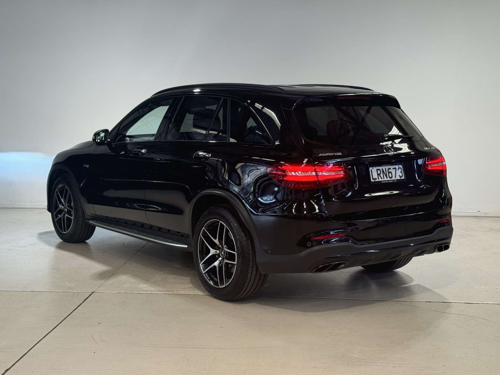 2018 Mercedes-Benz GLC 43 | GLC43 AMG 3.0PT/4WD/9AT | 24715 | 5