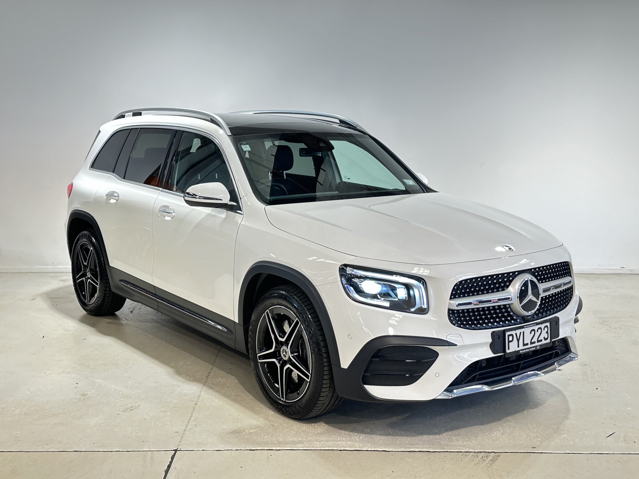 Mercedes-Benz GLB 250 2023 | GLB250 4M 2.0P/4WD/8AT