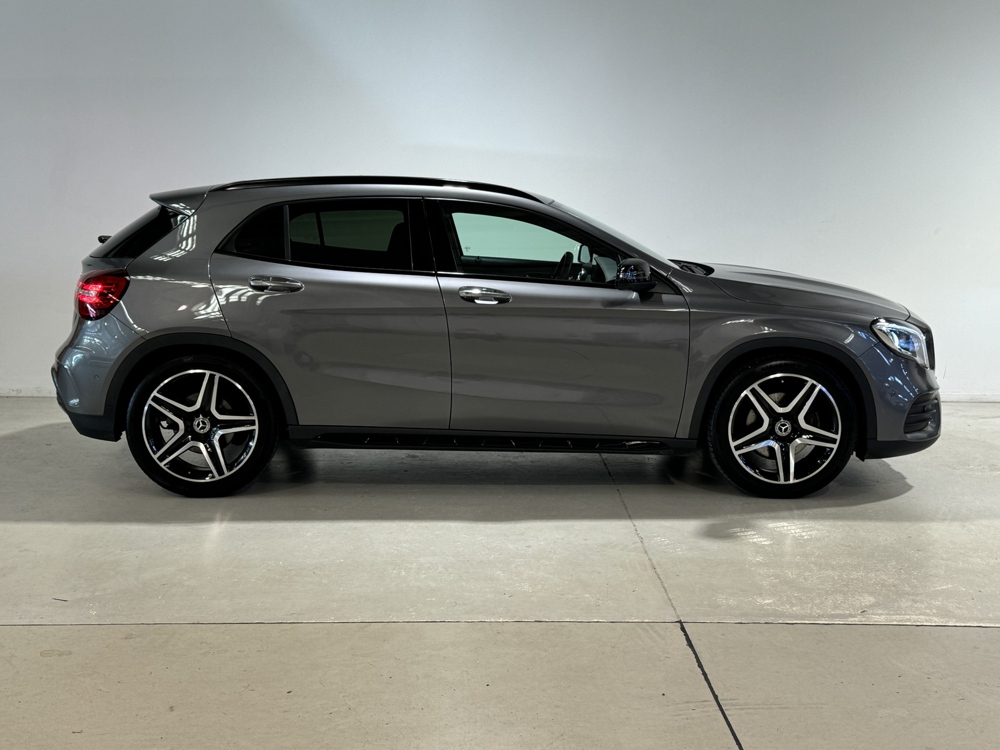 2019 Mercedes-Benz GLA 250 | 4MATIC 2.0P/4WD | 24439 | 2