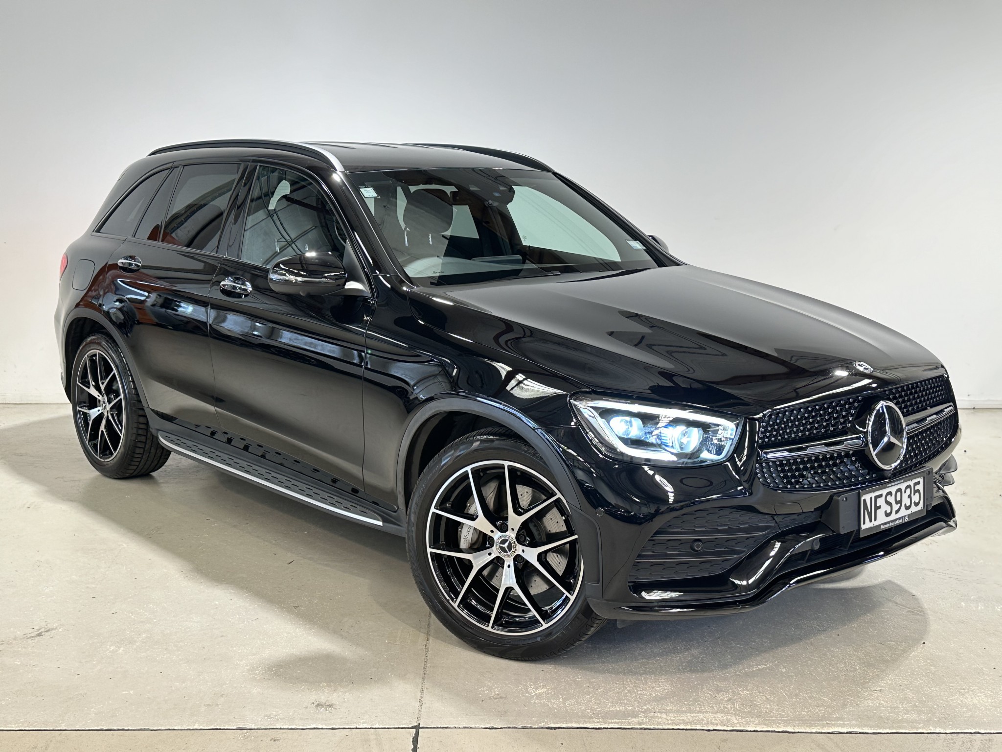 2021 Mercedes-Benz GLC 300 | GLC300 2.0P/4WD/9AT | 24592 | 1