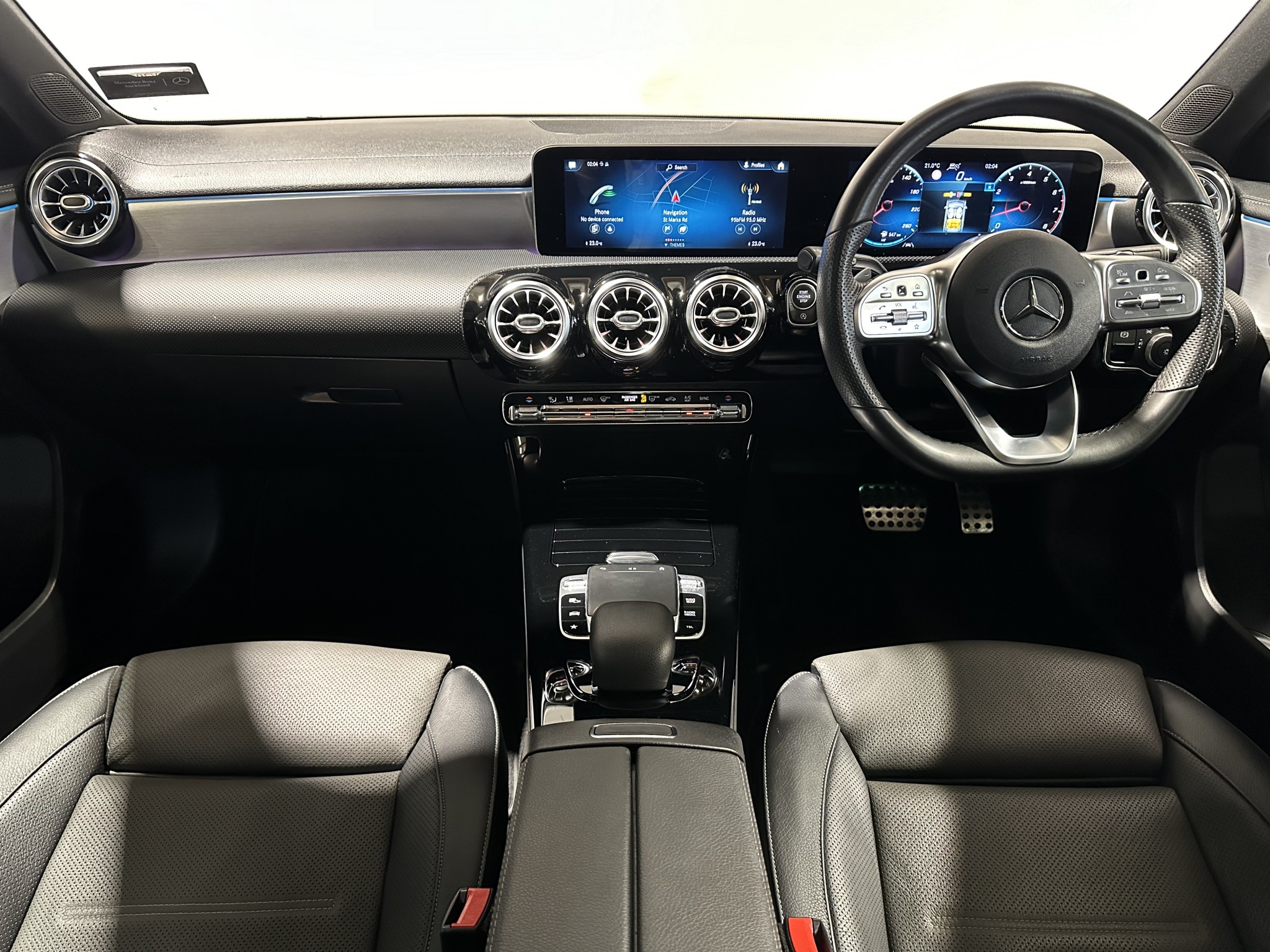 2019 Mercedes-Benz A 250 | A250 4M 2.0P/7AT | 24758 | 7