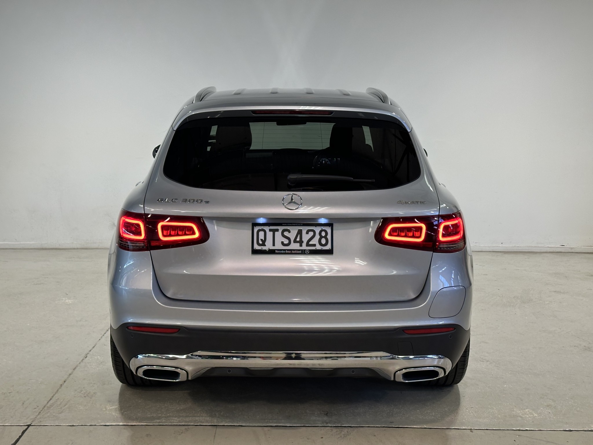 2022 Mercedes-Benz GLC 300 e | GLC300 E PHEV/4WD/9AT | 24843 | 4