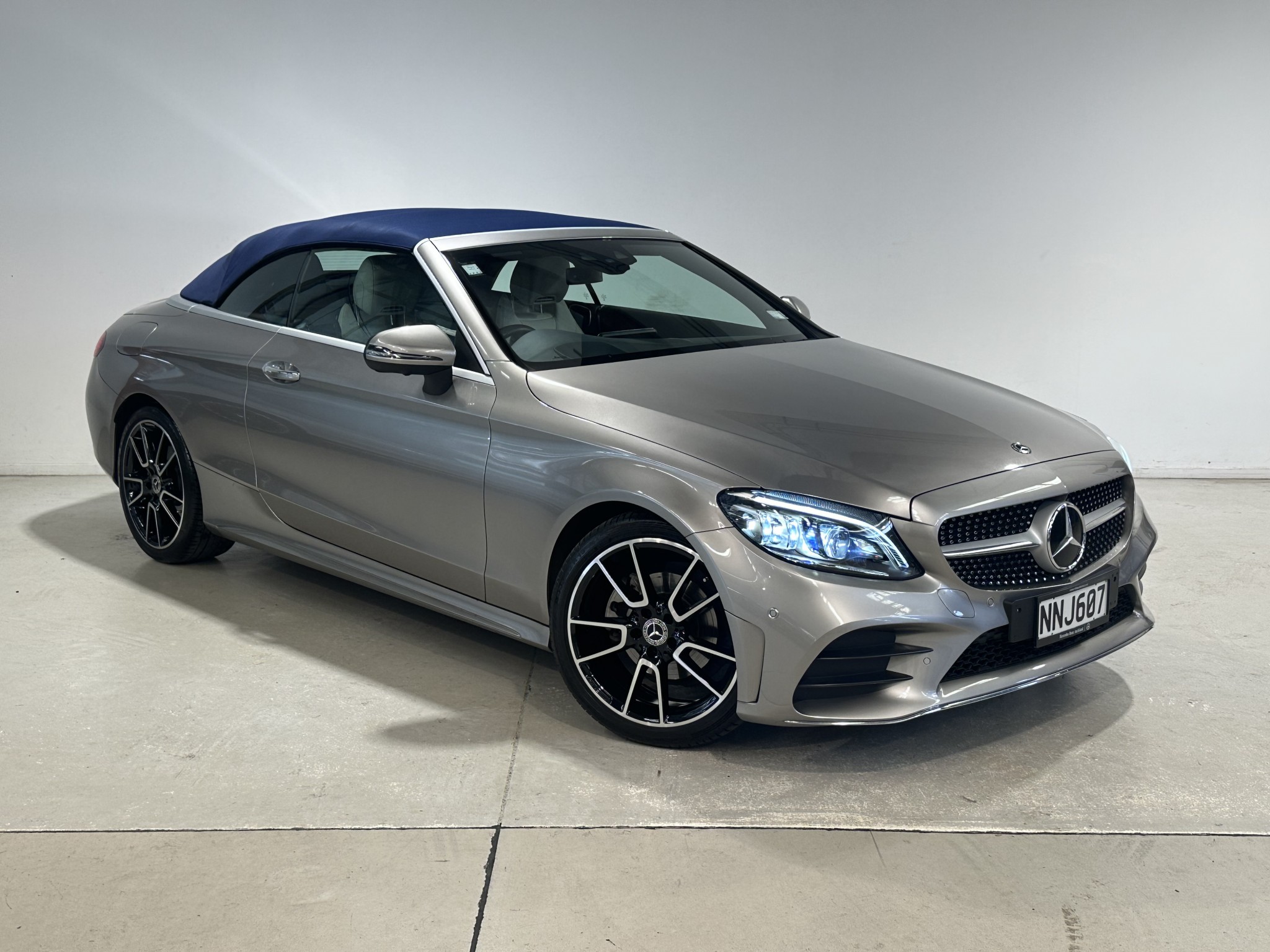 2021 Mercedes-Benz C 200 | C 200 Cabriolet 2.0P/9AT | 24853 | 2