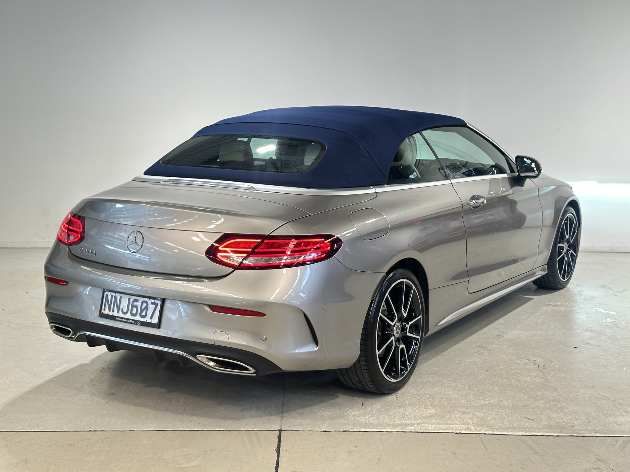 2021 Mercedes-Benz C 200 | C 200 Cabriolet 2.0P/9AT | 24853 | 6