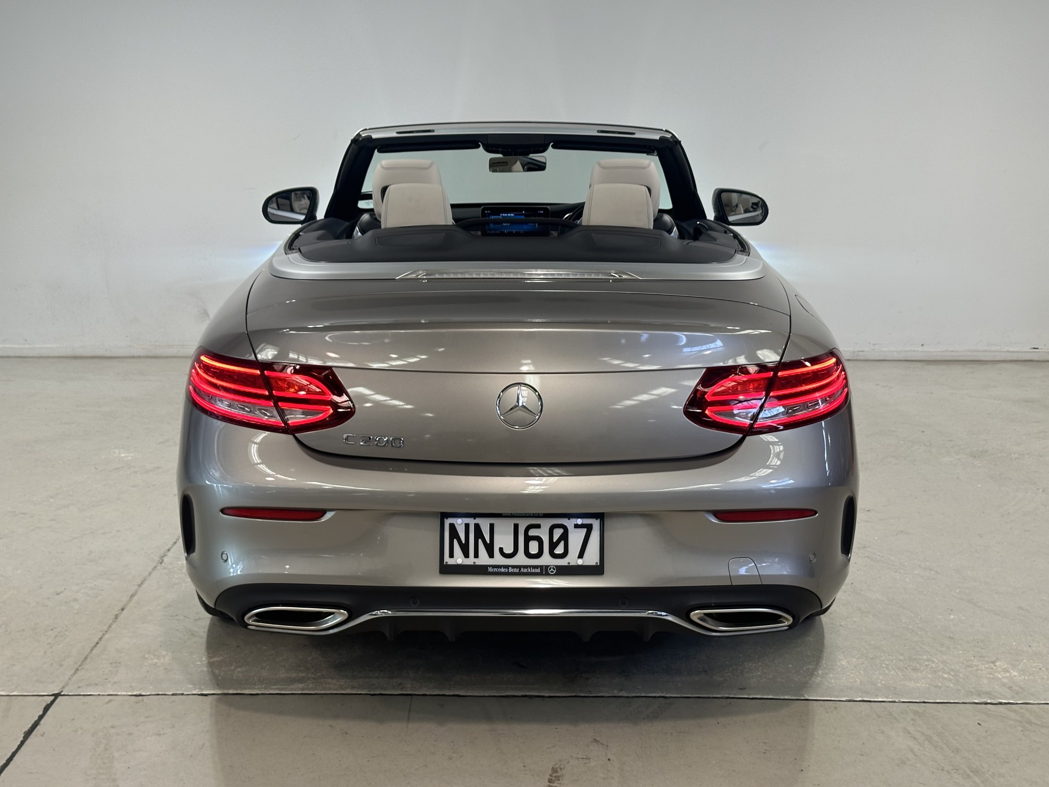 2021 Mercedes-Benz C 200 | C 200 Cabriolet 2.0P/9AT | 24853 | 7