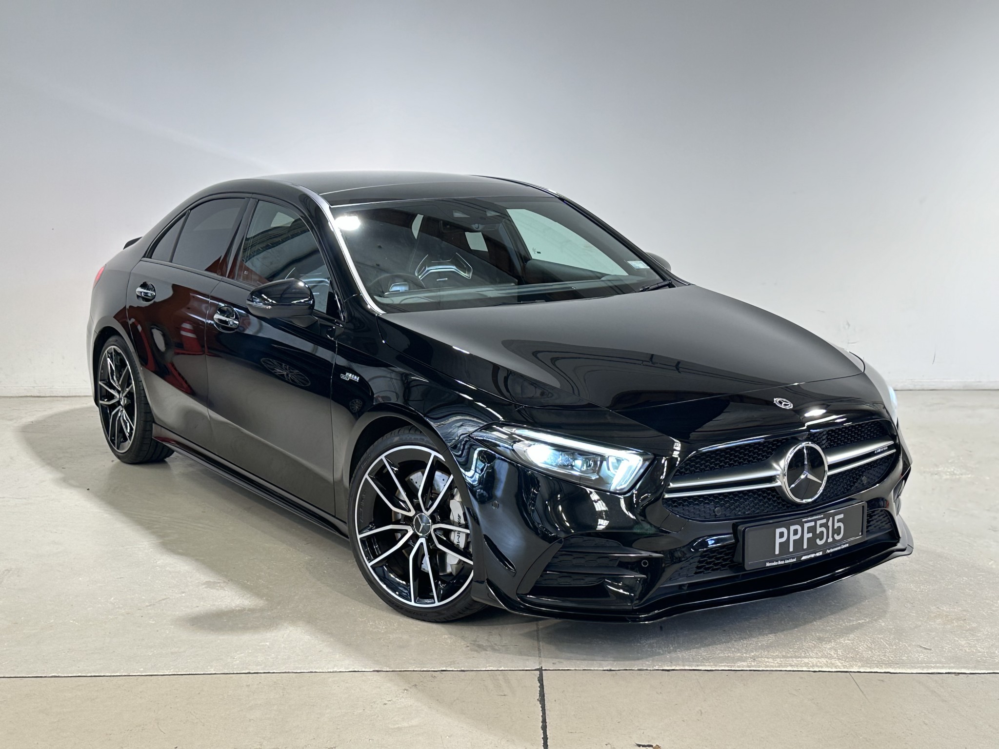 2022 Mercedes-Benz A 35 | A35 Sedan AMG 4M 2.0P/4WD | 24854 | 1