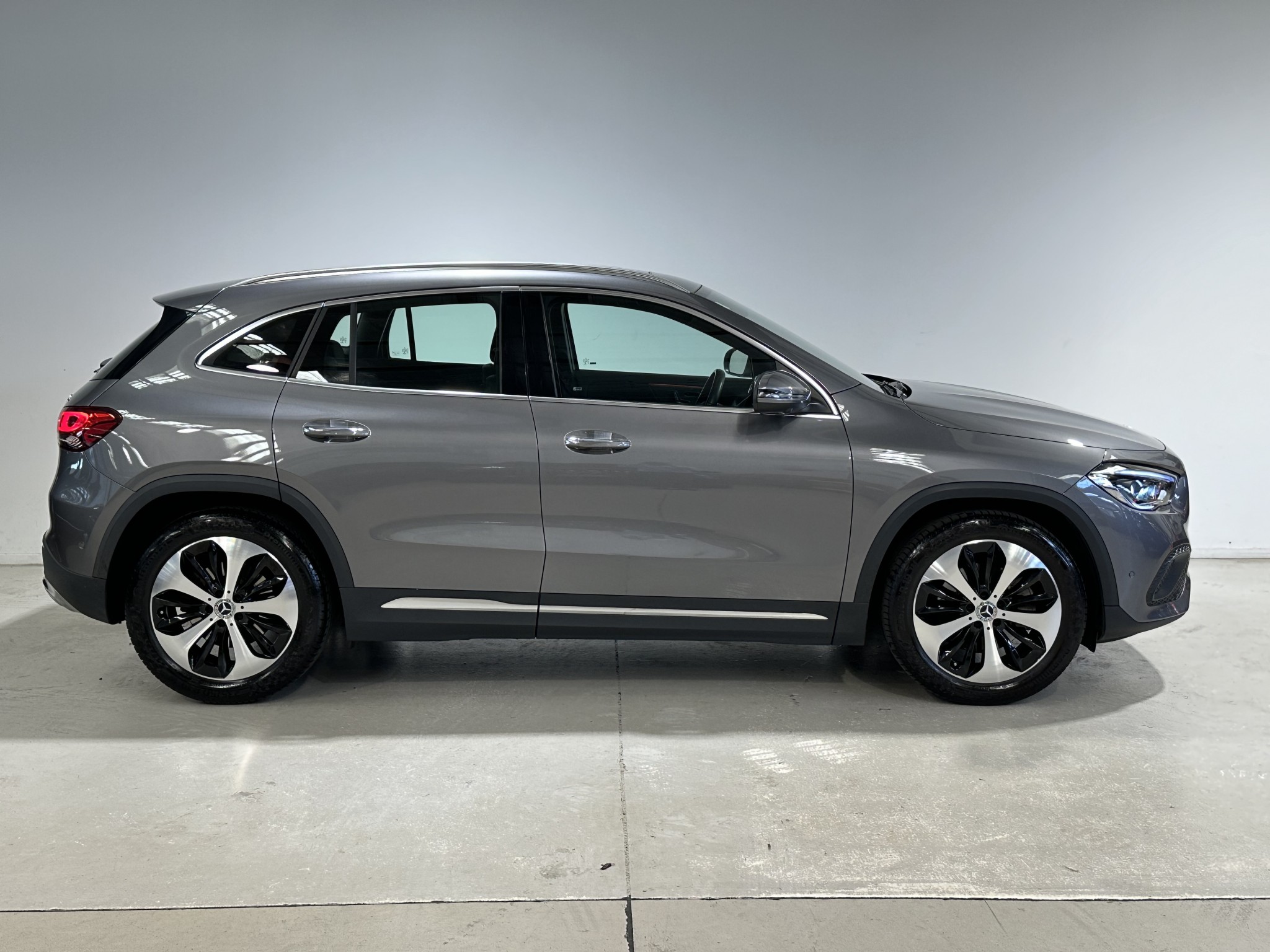 2021 Mercedes-Benz GLA 250 | GLA250 4MATIC 2.0P/4WD | 24862 | 2