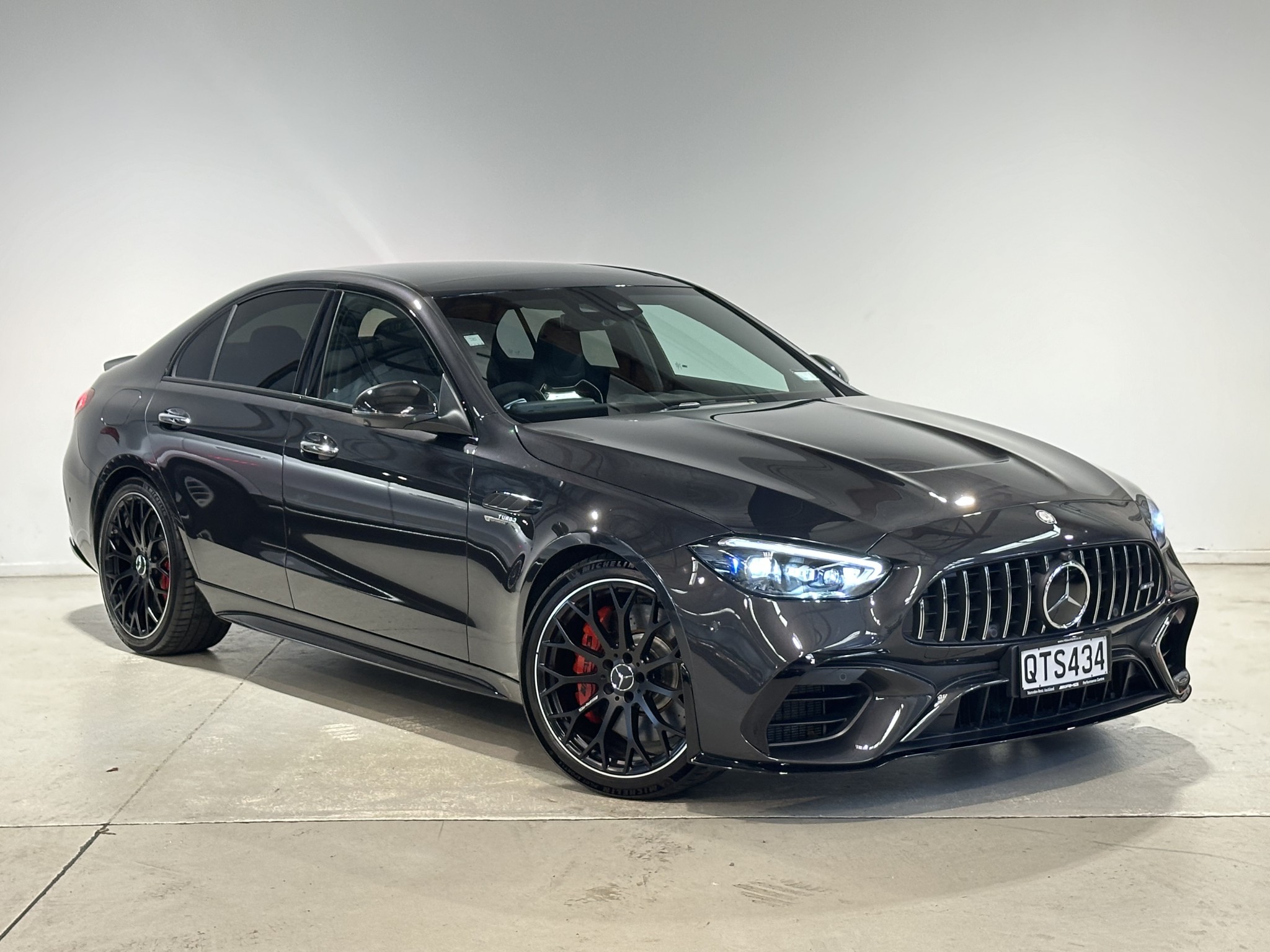 2024 Mercedes-Benz C 63 S | MERCEDES-AMG C 63 S E Performance | 24879 | 1