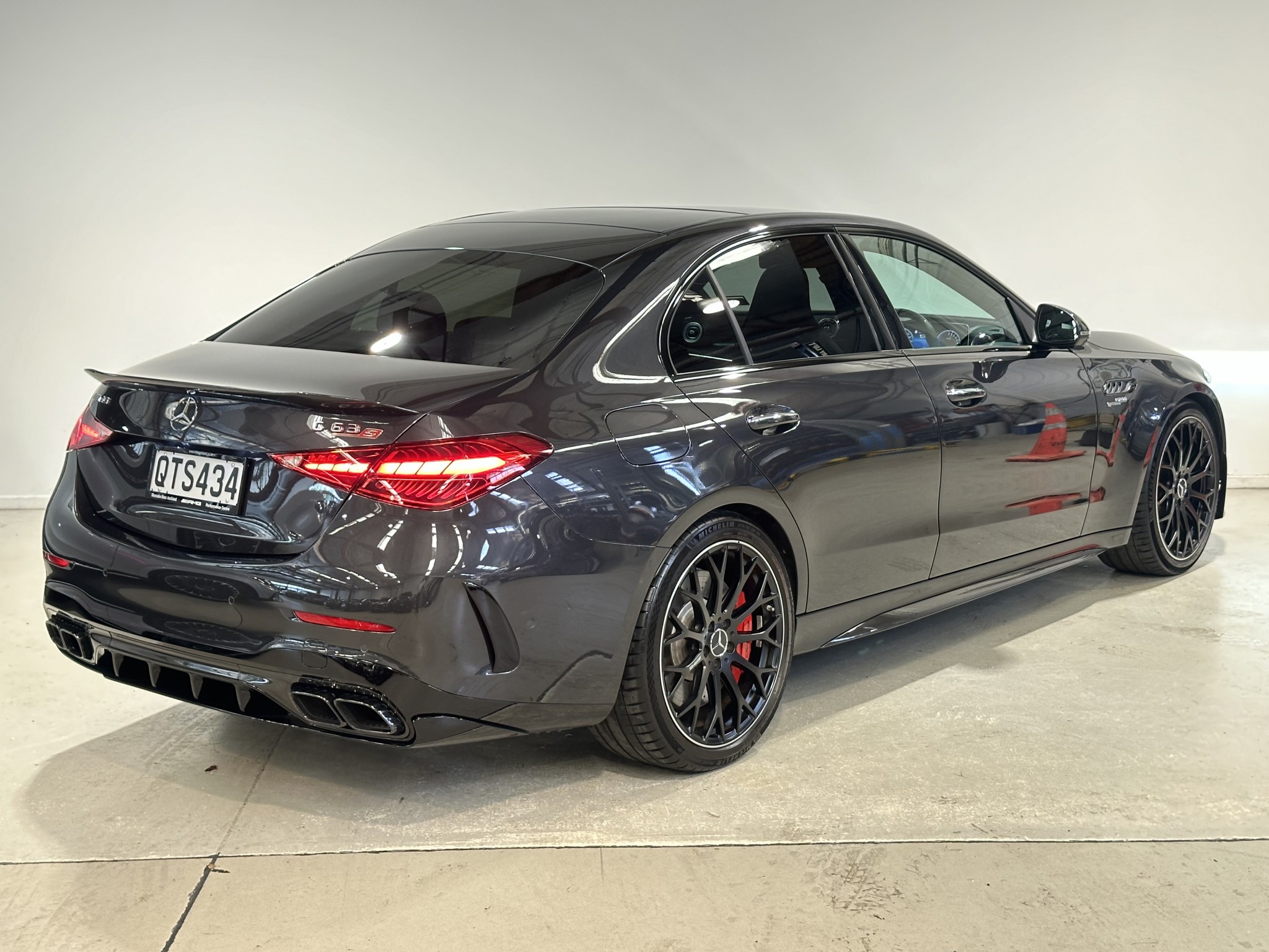 2024 Mercedes-Benz C 63 S | MERCEDES-AMG C 63 S E Performance | 24879 | 3