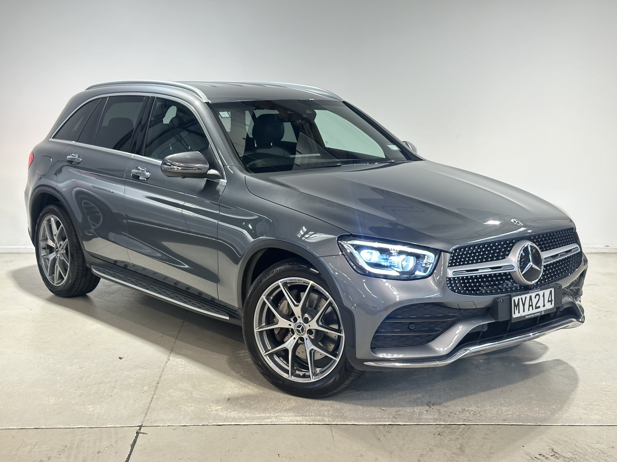 2020 Mercedes-Benz GLC 300 | GLC300 2.0P/4WD/9AT | 24878 | 1