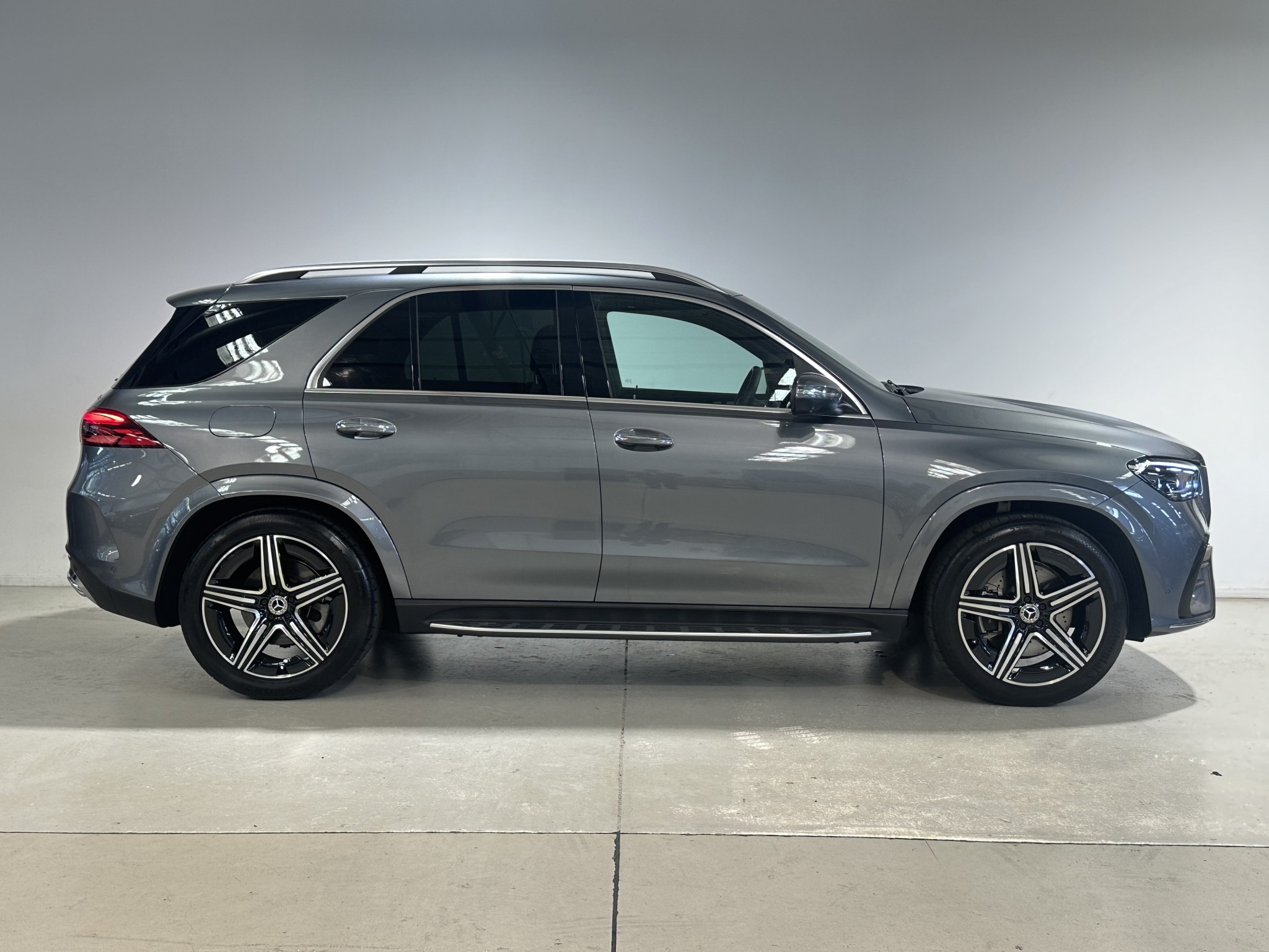 2024 Mercedes-Benz GLE 300 d | GLE300D 2.0DT/4WD/9AT | 24915 | 2