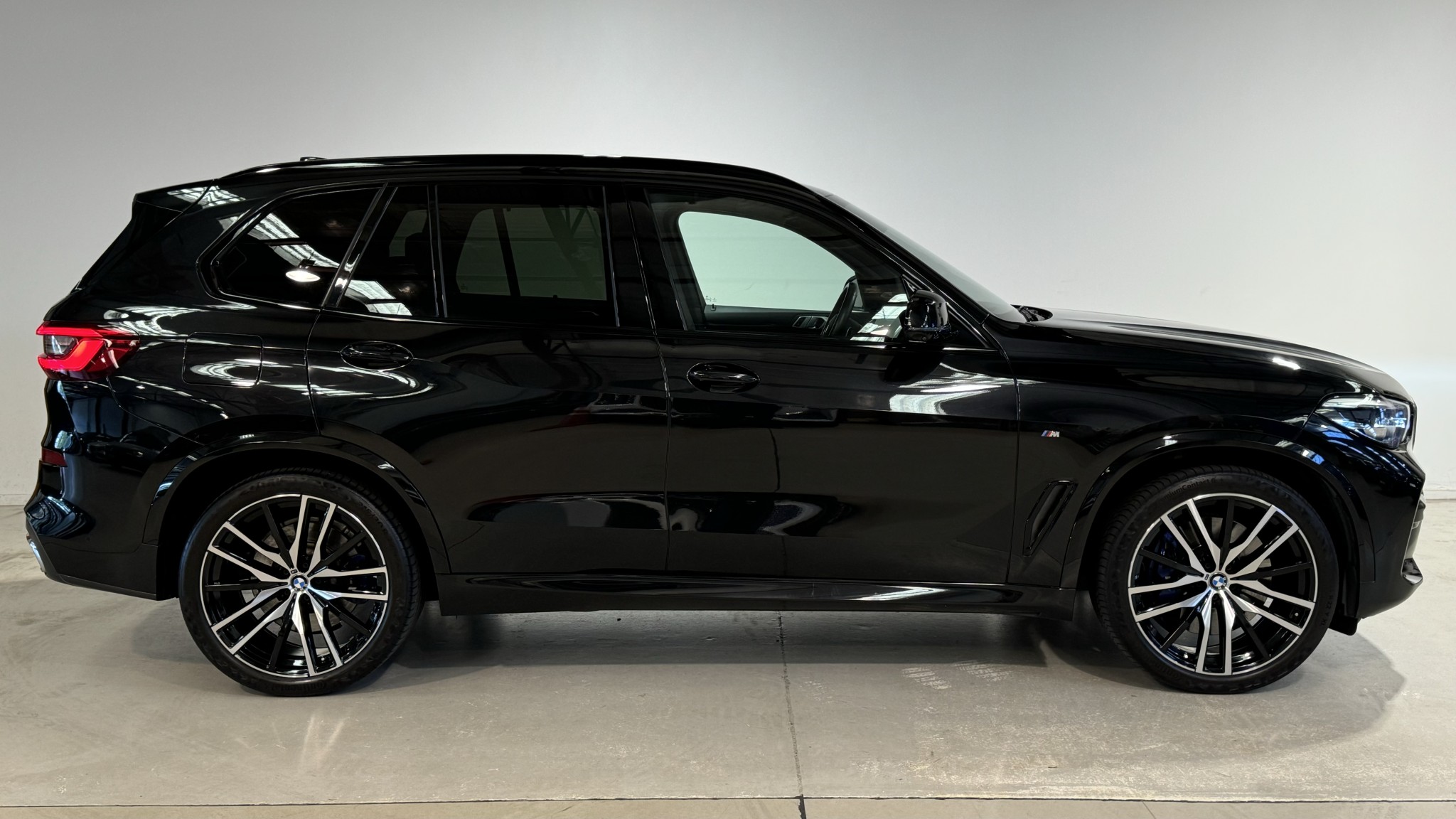 2019 BMW X5 | X30D 3.0DT/4WD/8AT | 25056 | 2