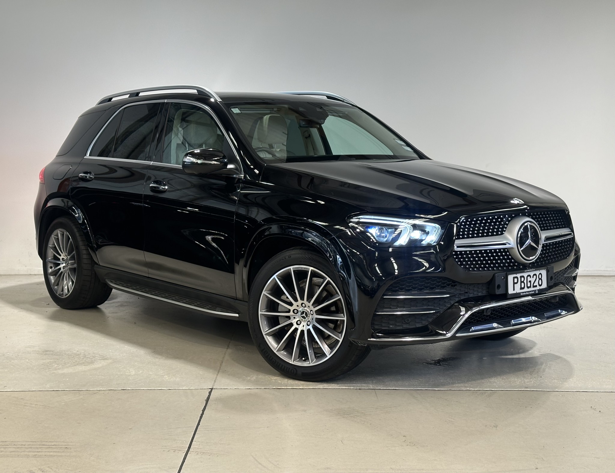 2022 Mercedes-Benz GLE 300 d | GLE300D 2.0D/4WD/9AT | 24761 | 1