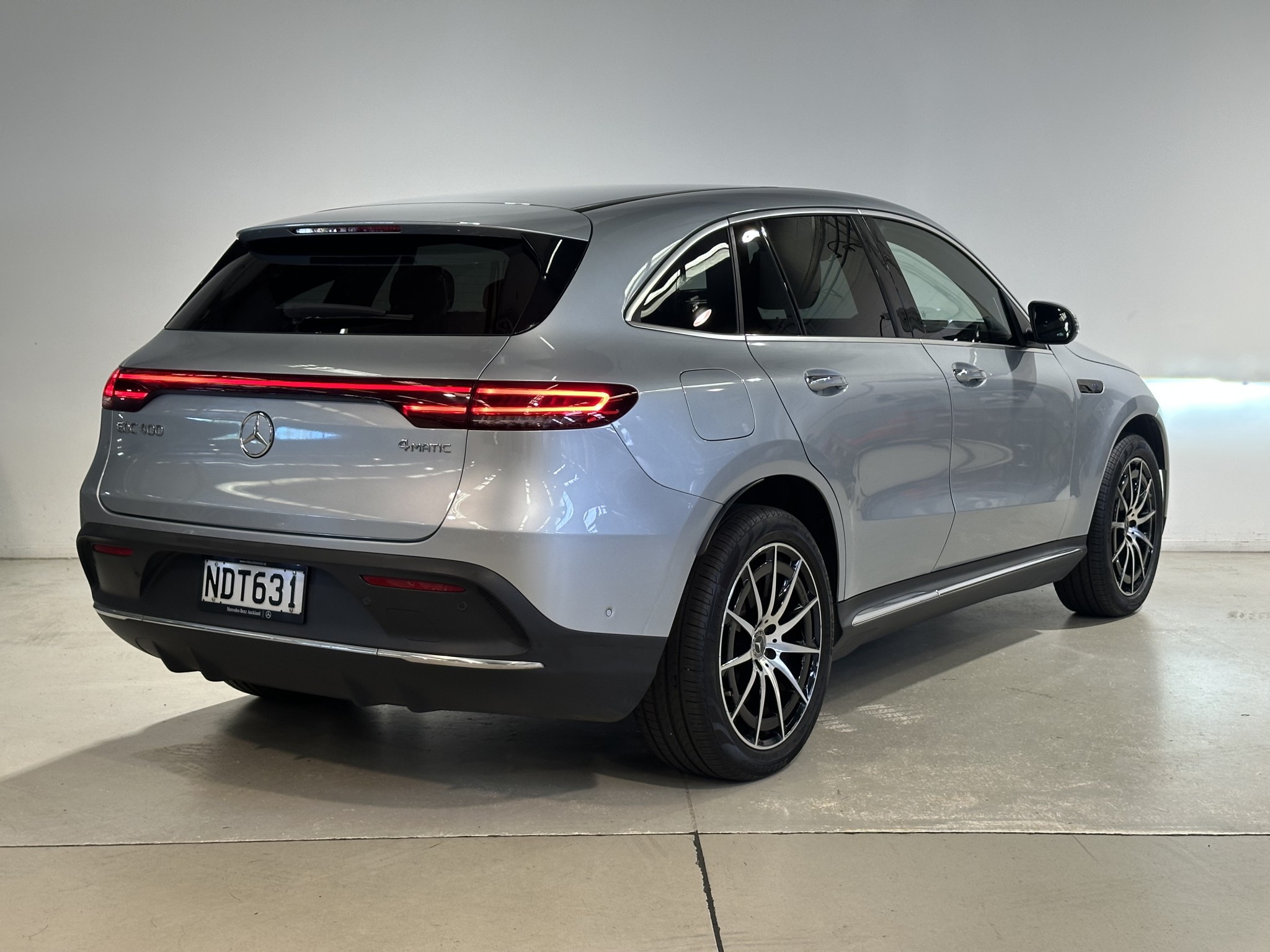 2020 Mercedes-Benz EQC | EQC400 4MATIC 300KW/EV | 25106 | 3