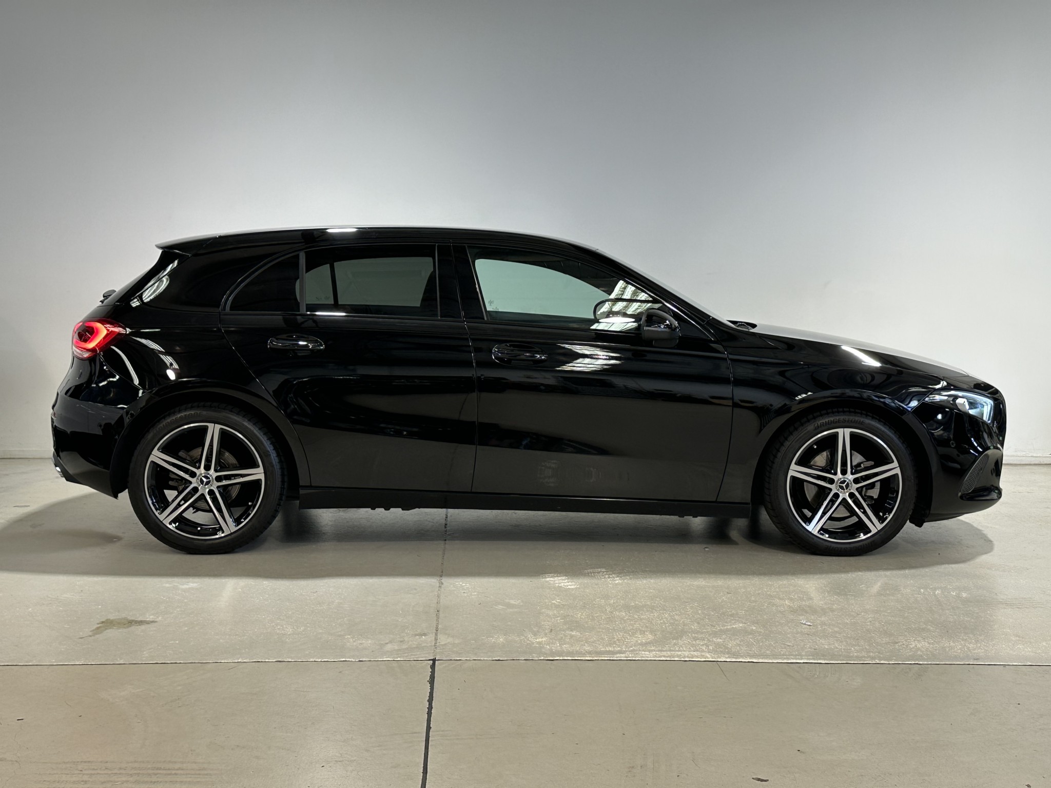 2019 Mercedes-Benz A 200 | A200 1.3P/7AT | 25229 | 2