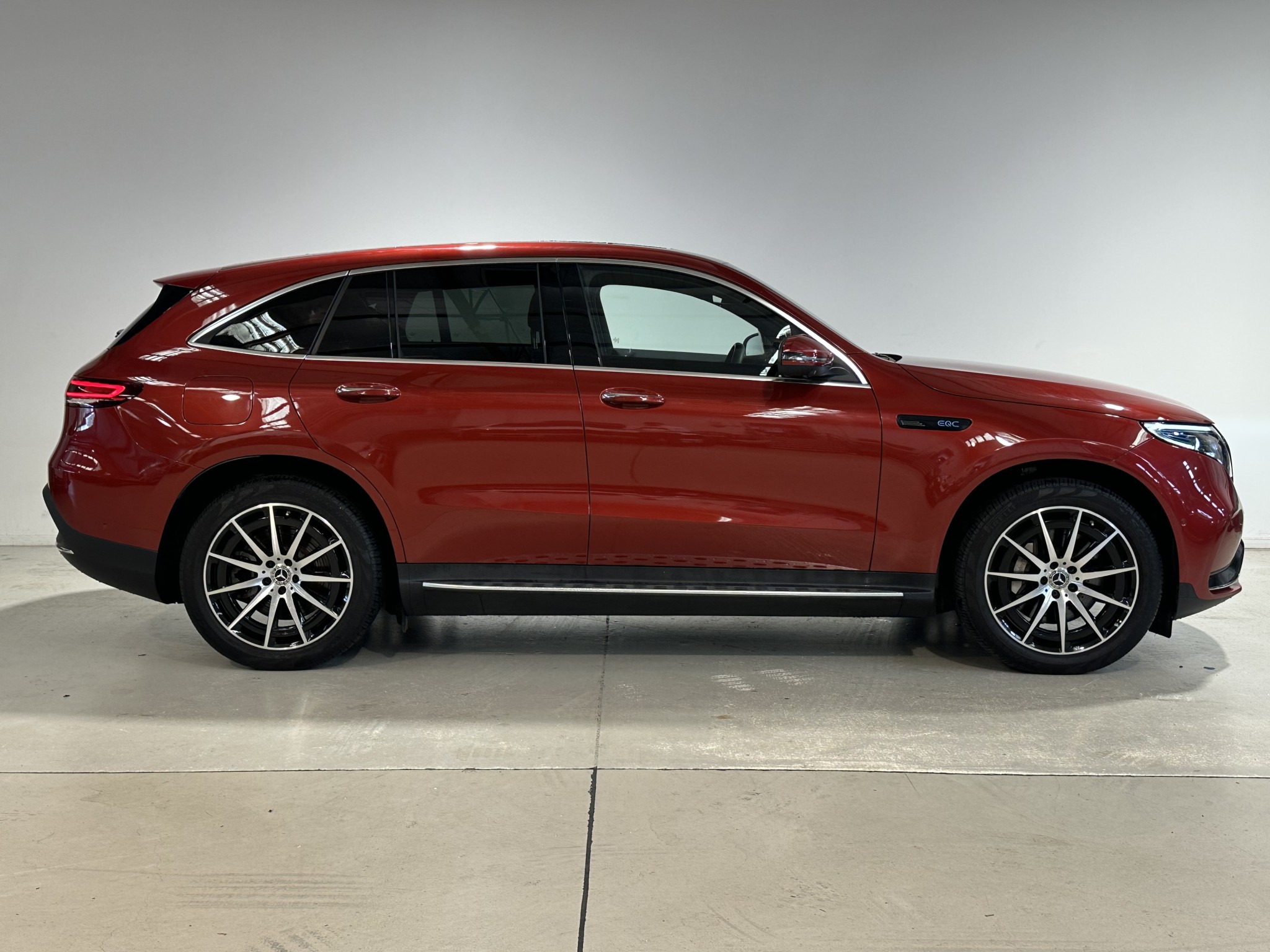 2020 Mercedes-Benz EQC | 400 4MATIC 300KW/EV | 25242 | 2