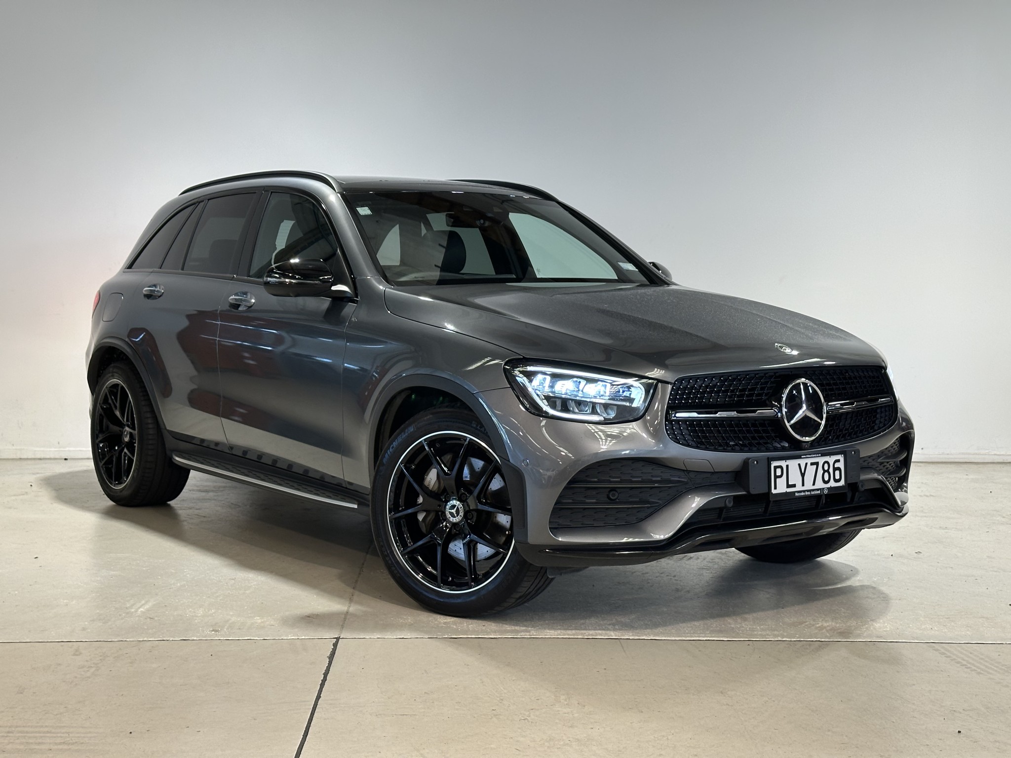 2022 Mercedes-Benz GLC 300 | GLC300 2.0L/4WD/9AT | 25573 | 1