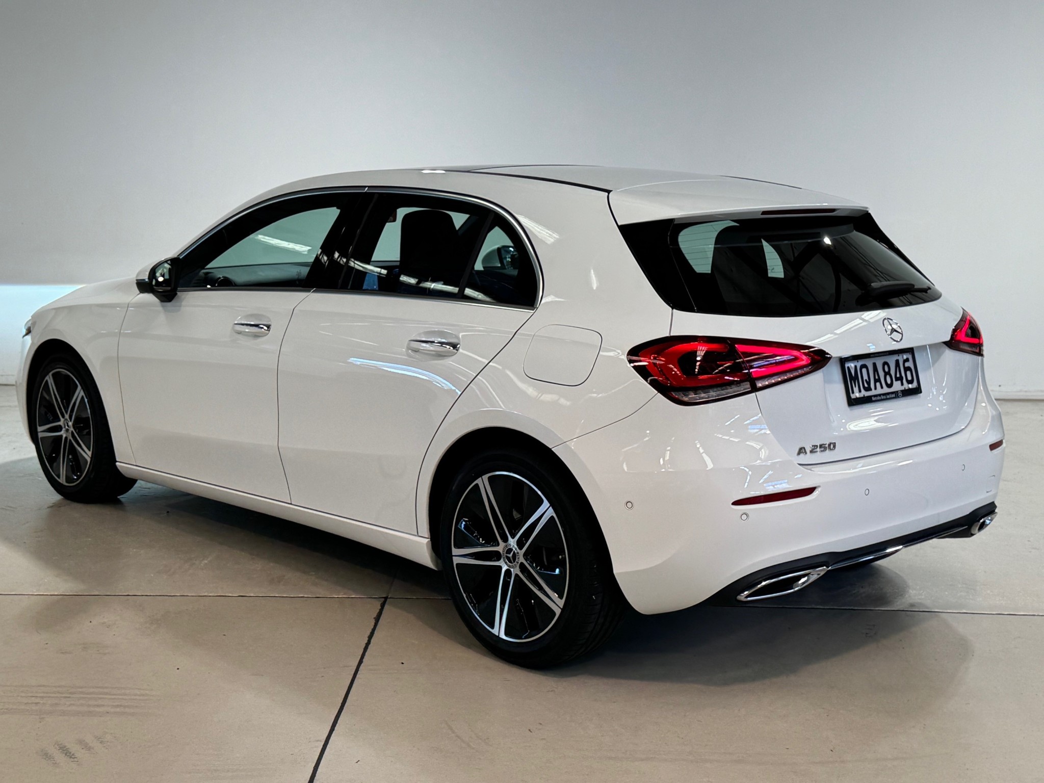 2020 Mercedes-Benz A 250 | 2.0P/7AT | 25605 | 4